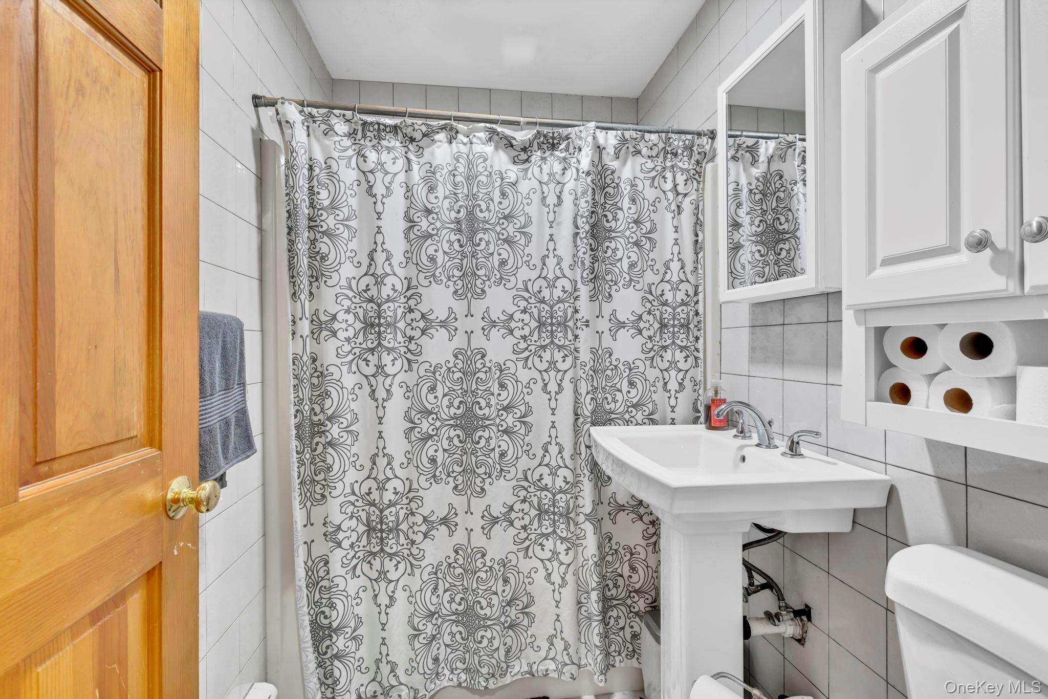 65 Oxford Springs Road, Chester, NY 10918