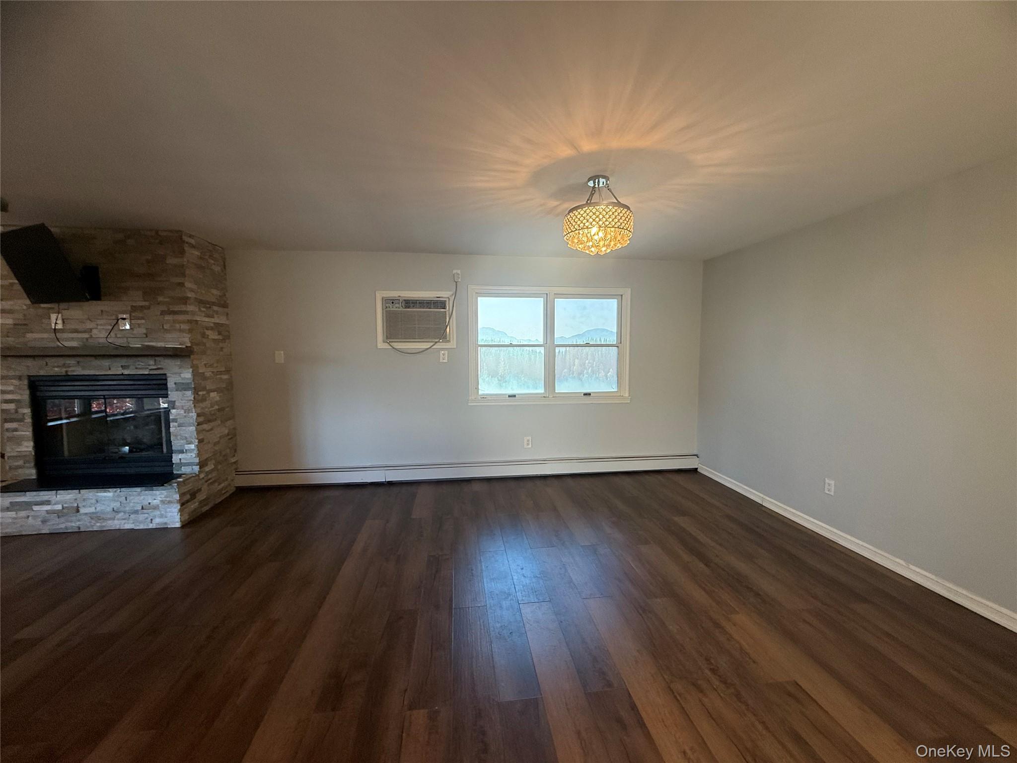 630 Ingraham Lane, New Hyde Park, NY 11040