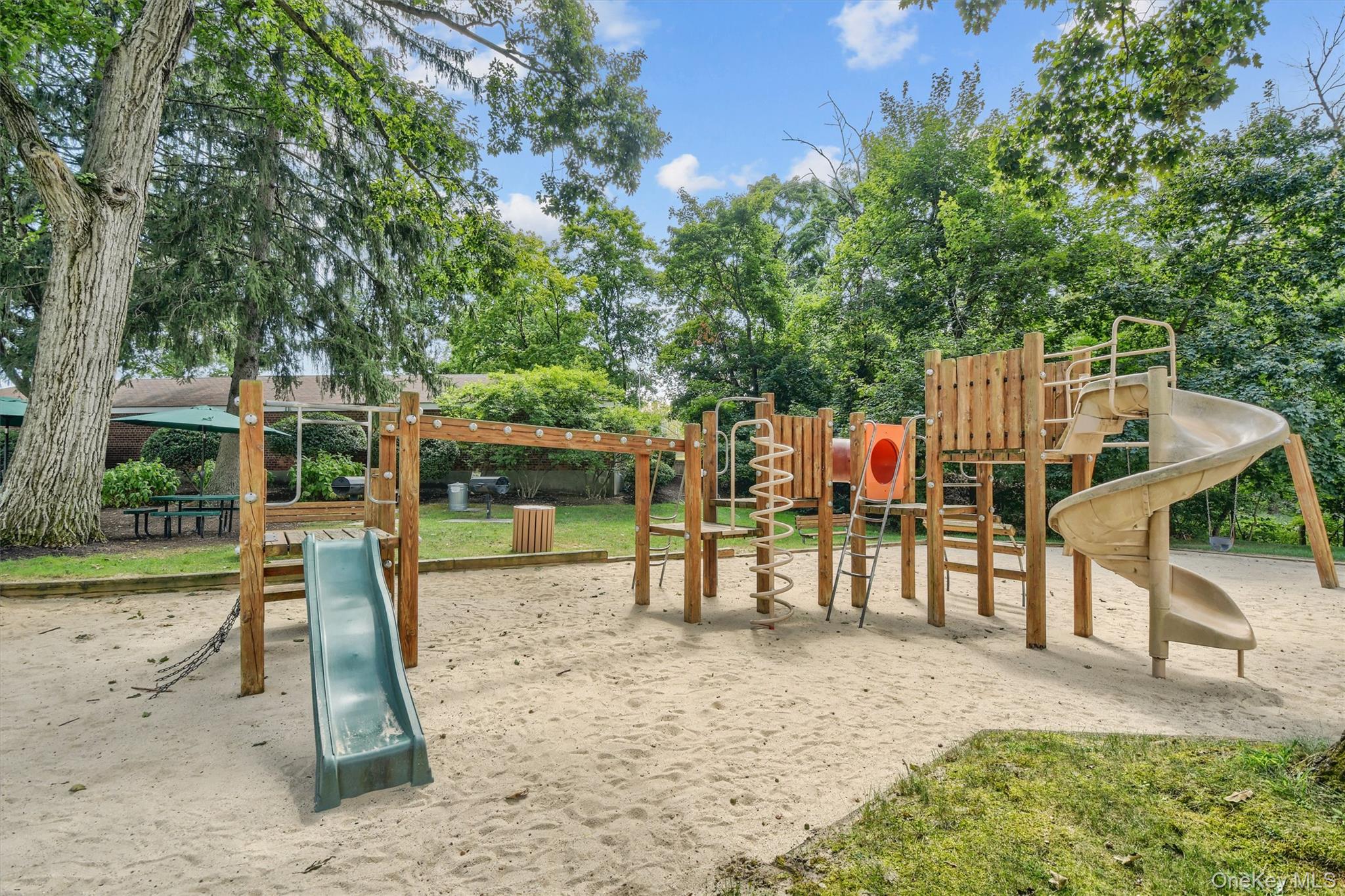 6 Bryant Crescent # 1H, White Plains, NY 10605