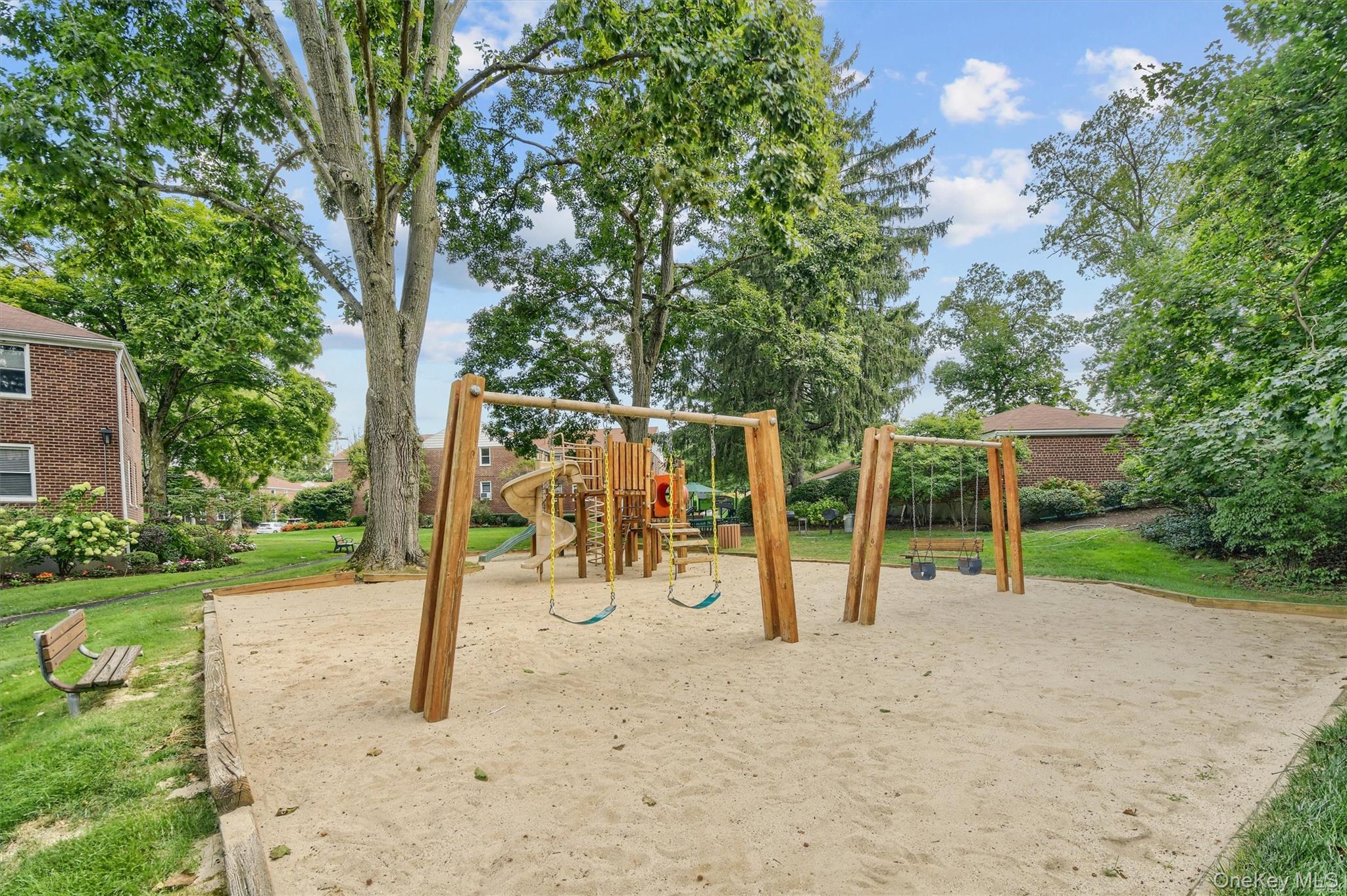 6 Bryant Crescent # 1H, White Plains, NY 10605