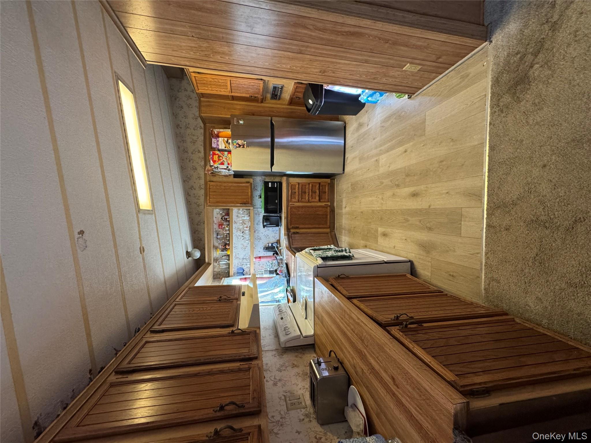 92 Willow Drive, East Quogue, NY 11942