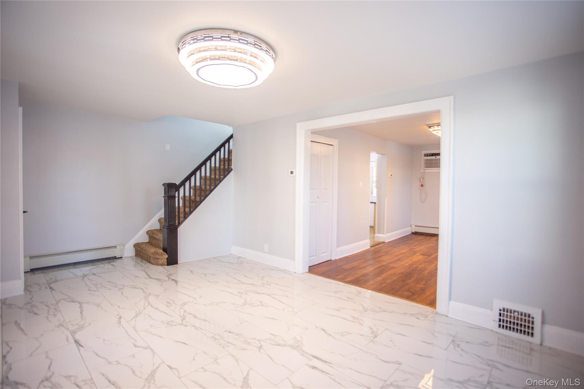 1261 Waverly Street, Hewlett, NY 11557