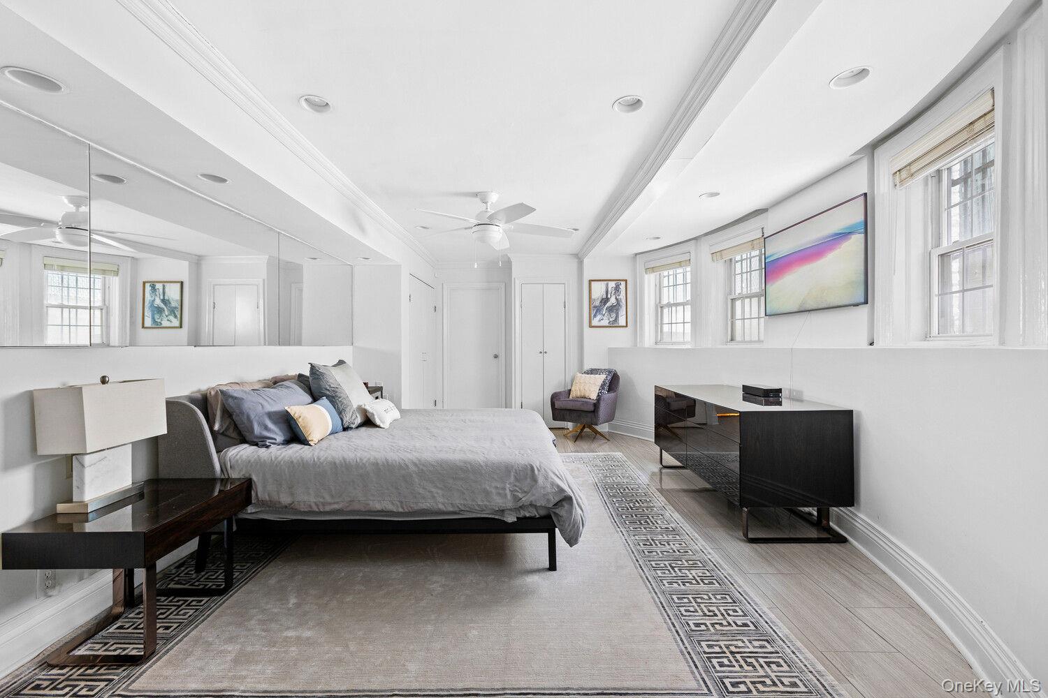 40 E 74TH Street # 1, New York (Manhattan), NY 10021