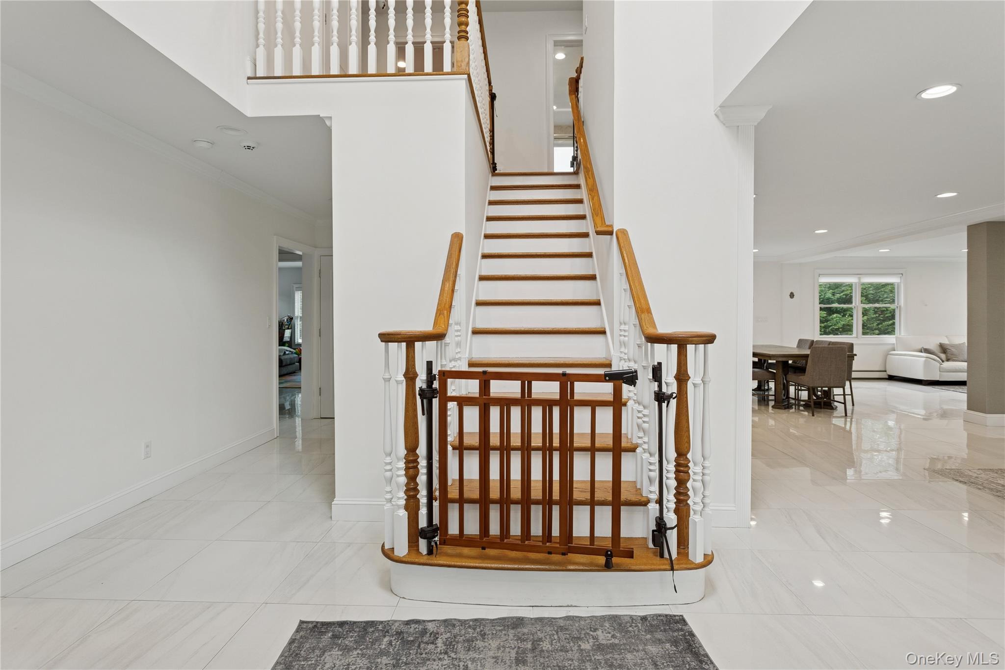 1560 Pebble Lane, Hewlett, NY 11557