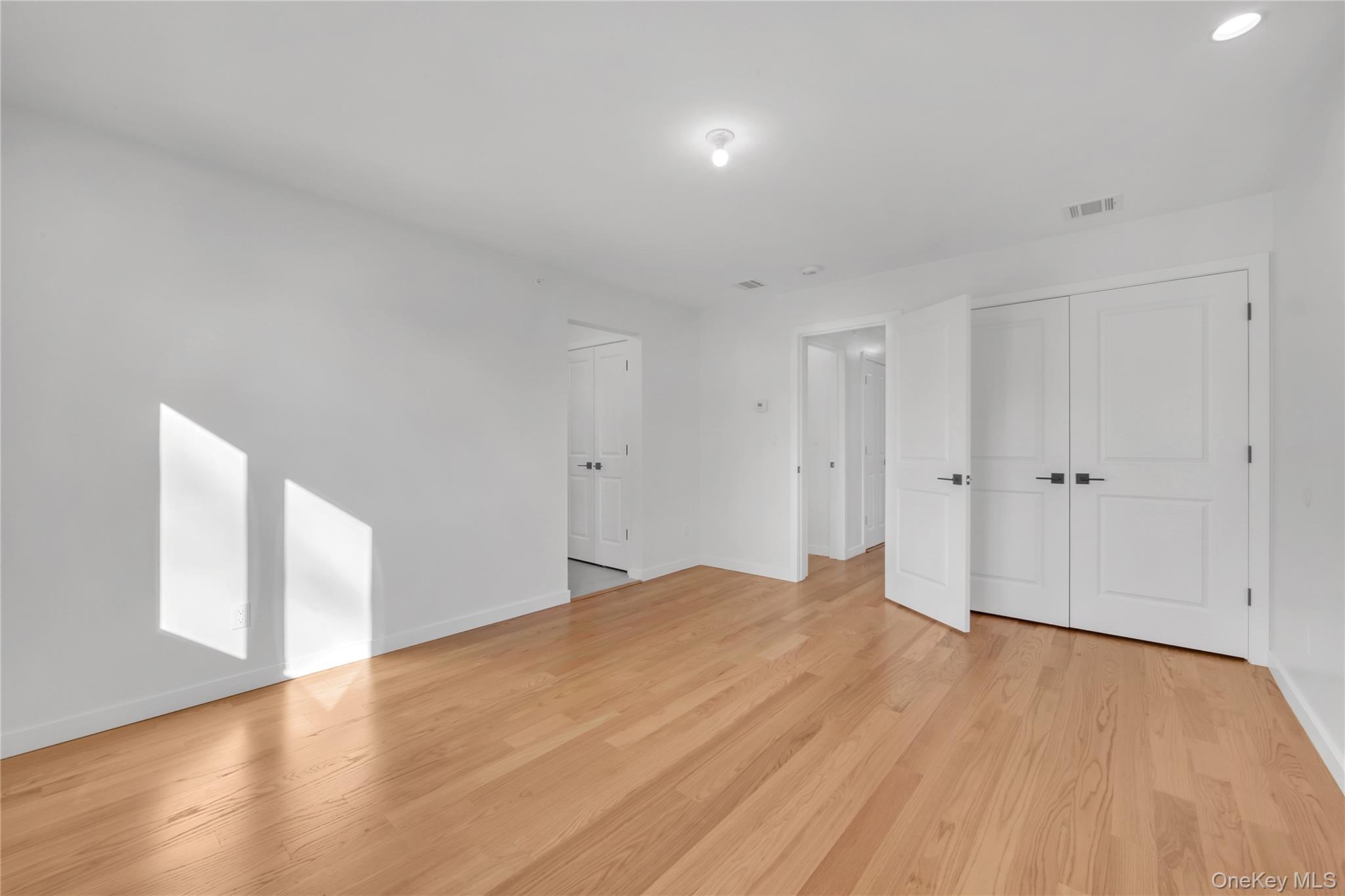 478 W Central Avenue # 203, Monsey, NY 10977