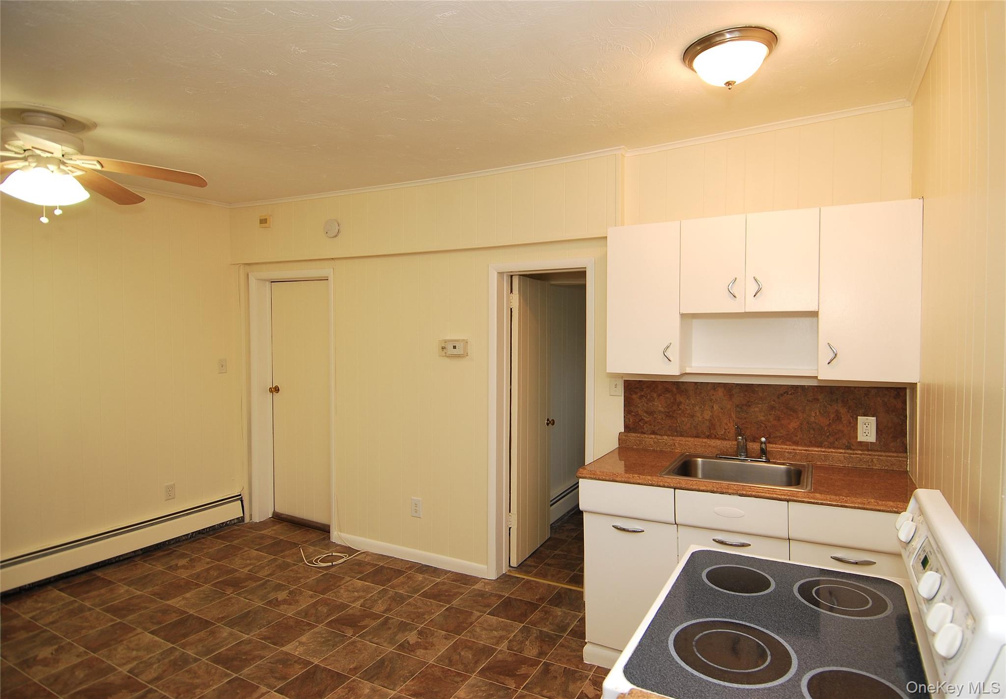 1342 Route 44 # 4, Pleasant Valley, NY 12569