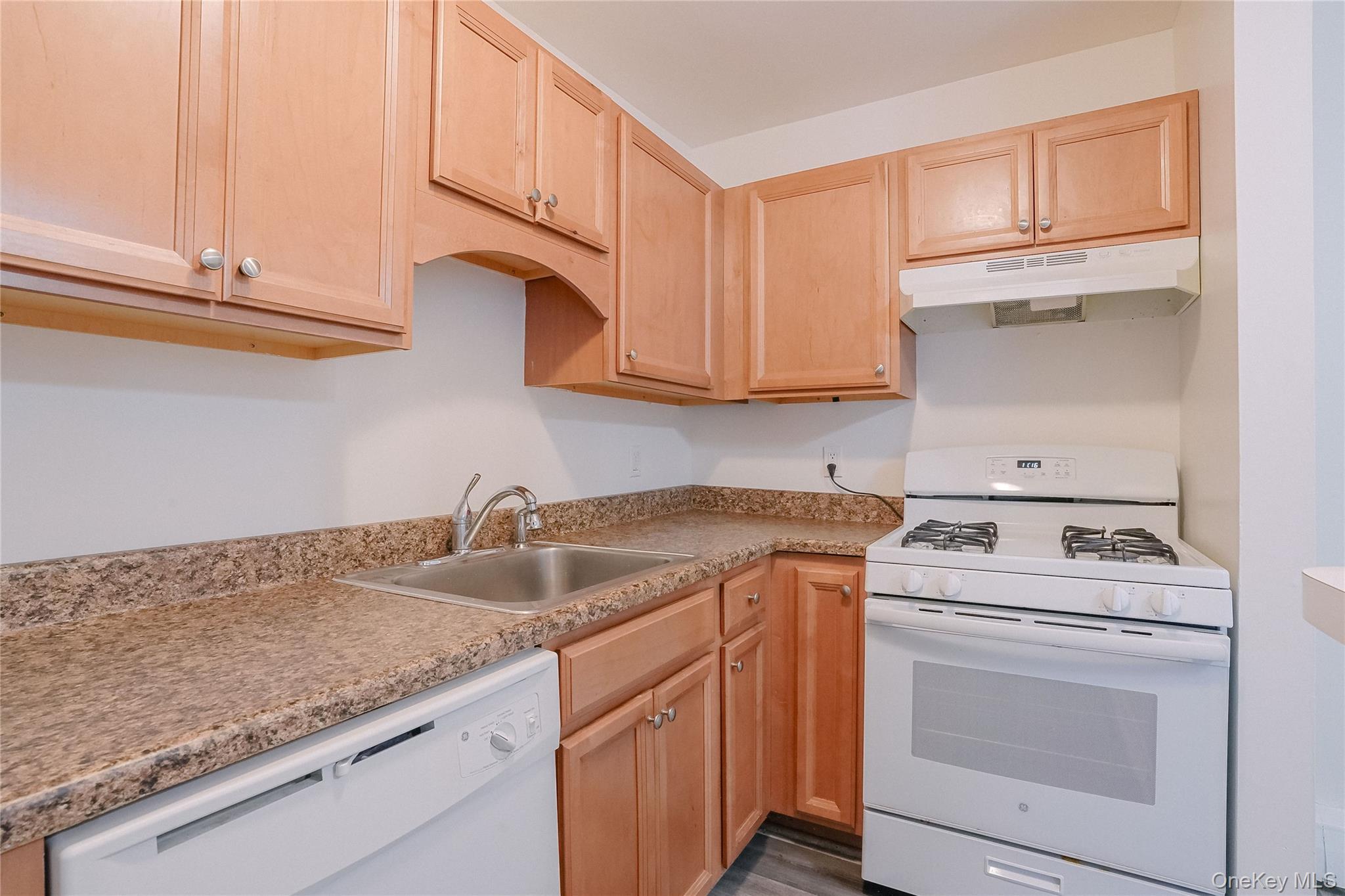 3 Locust Court # D, Fishkill, NY 12524