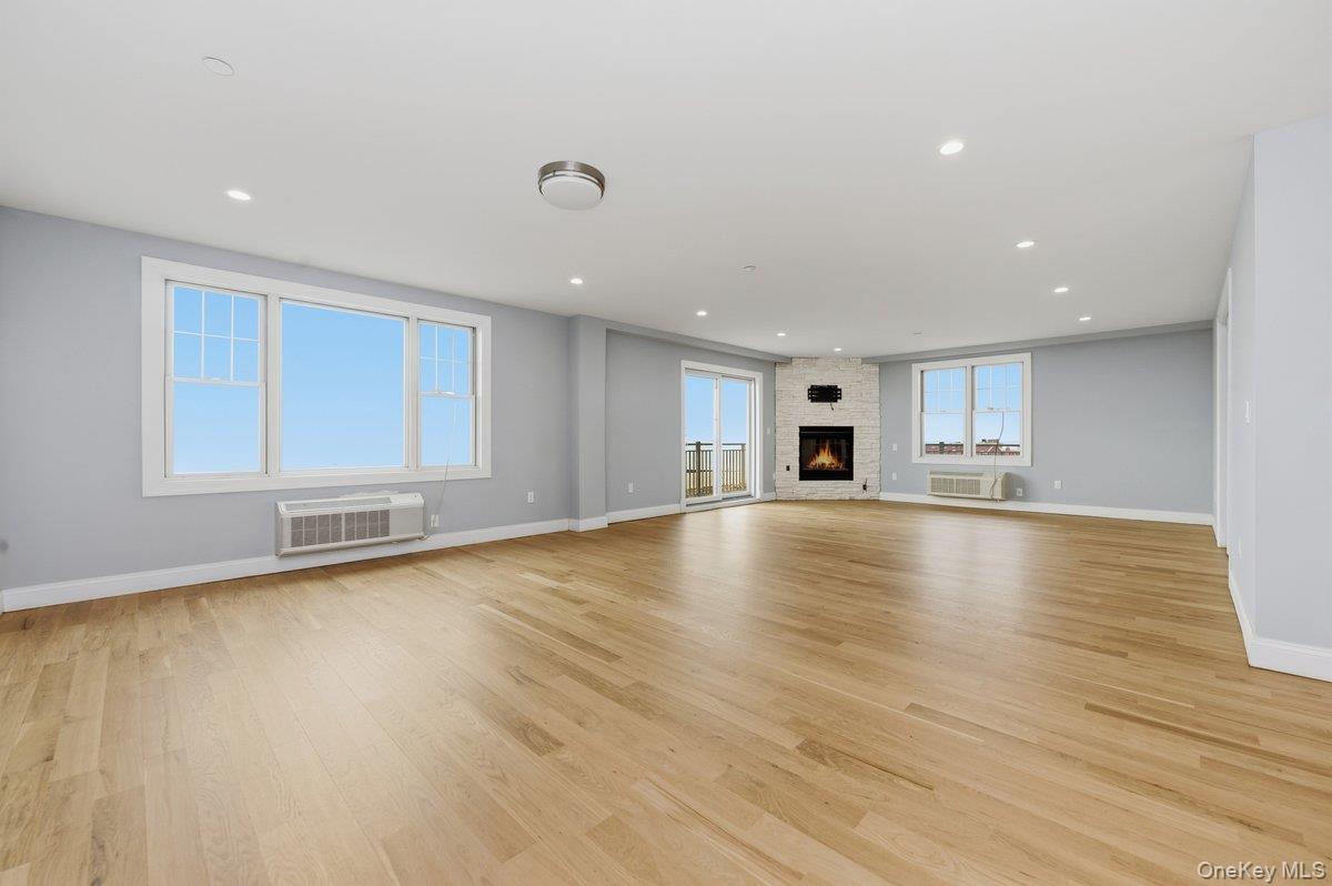 661 W Broadway # 701, Long Beach, NY 11561