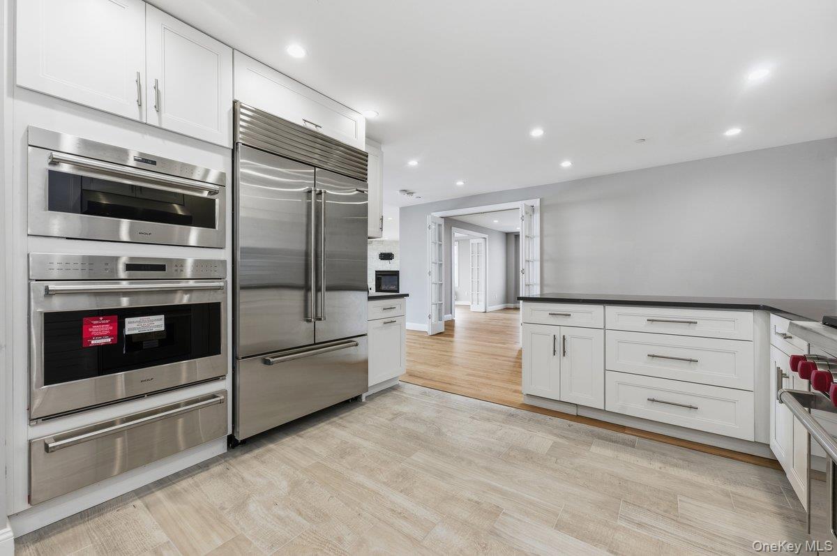 661 W Broadway # 701, Long Beach, NY 11561