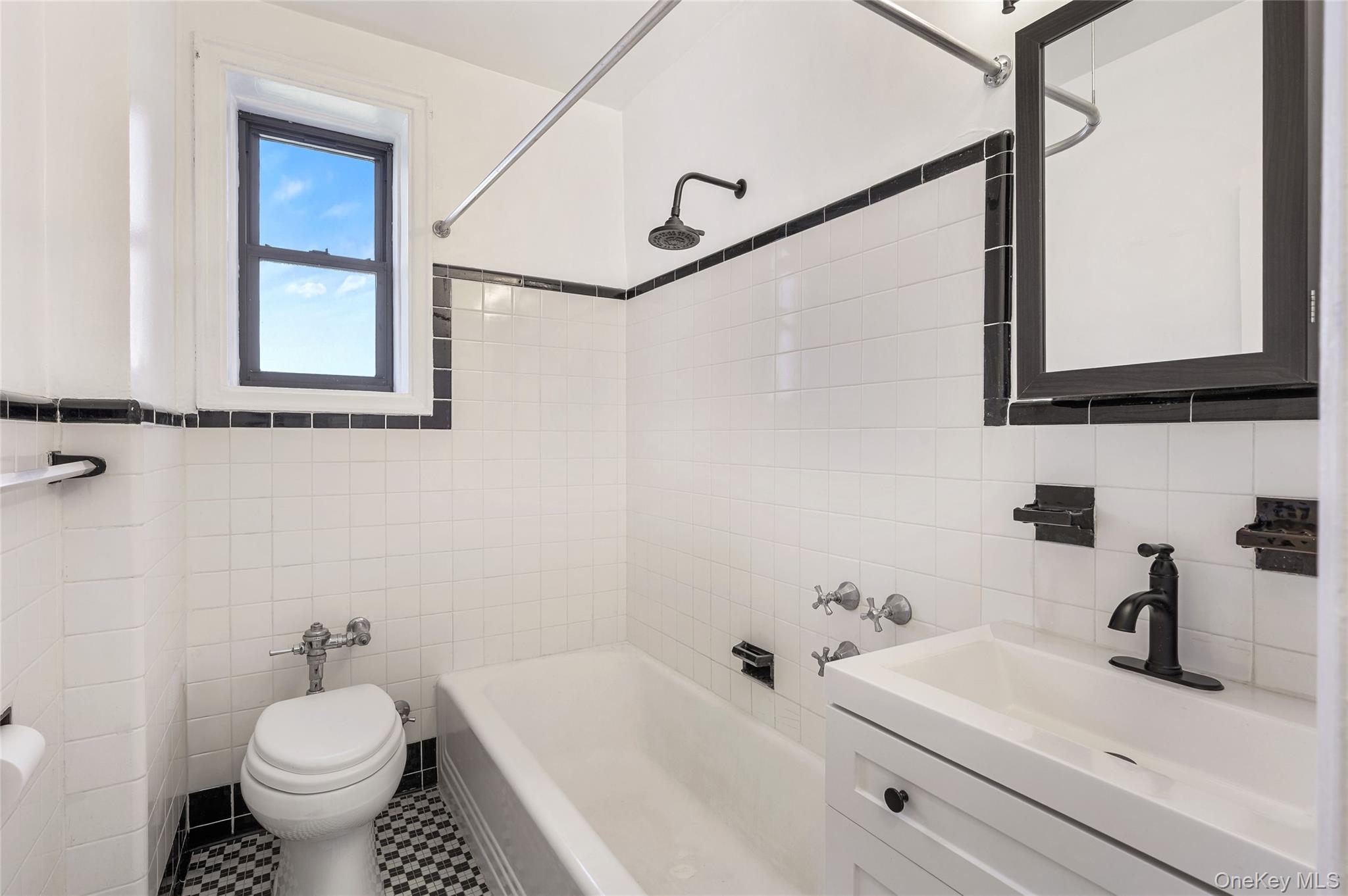 212 Larchmont Acres West # 2B, Larchmont, NY 10538