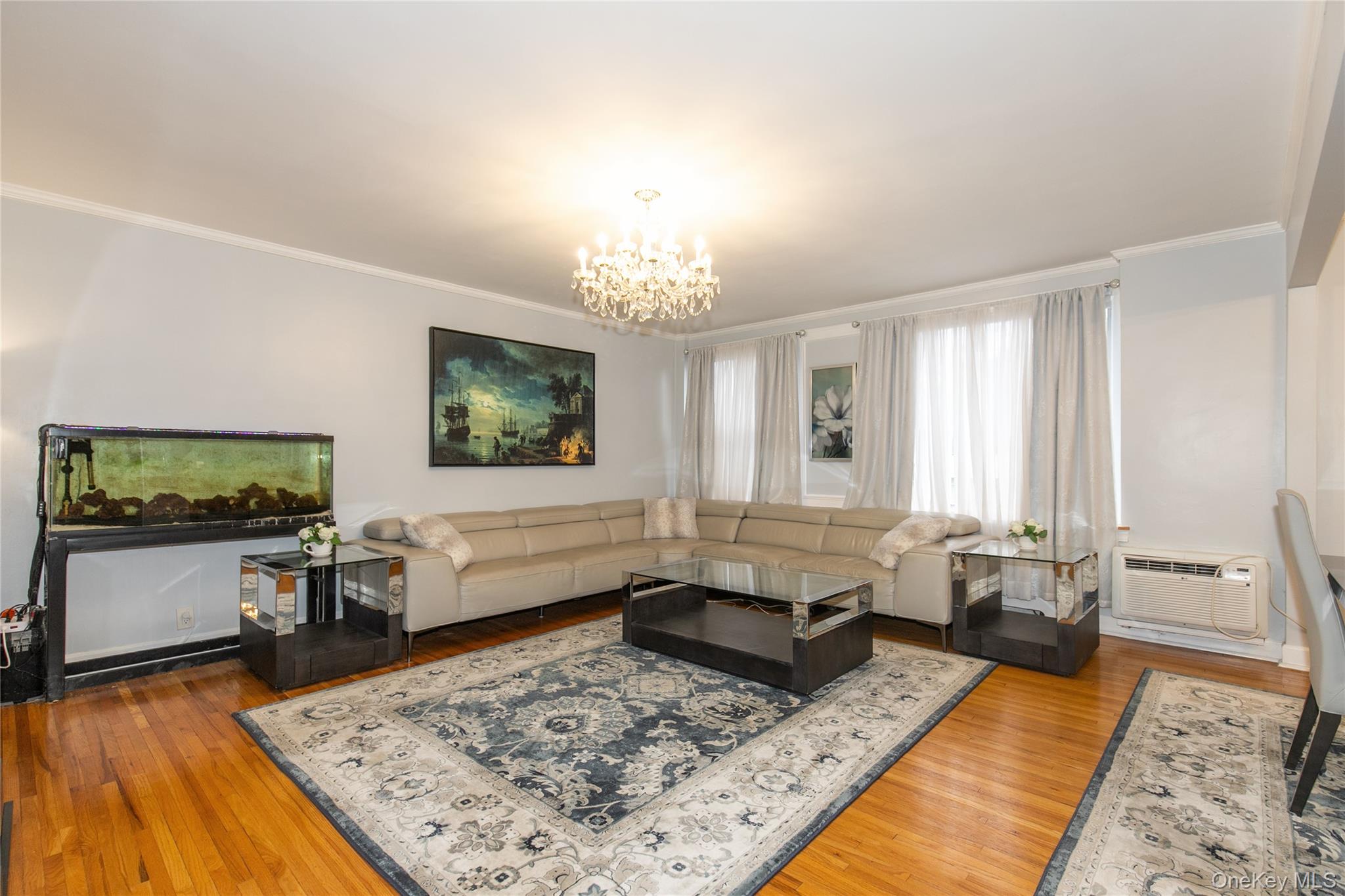 6-8 Wooleys Lane # B-34, Great Neck, NY 11023