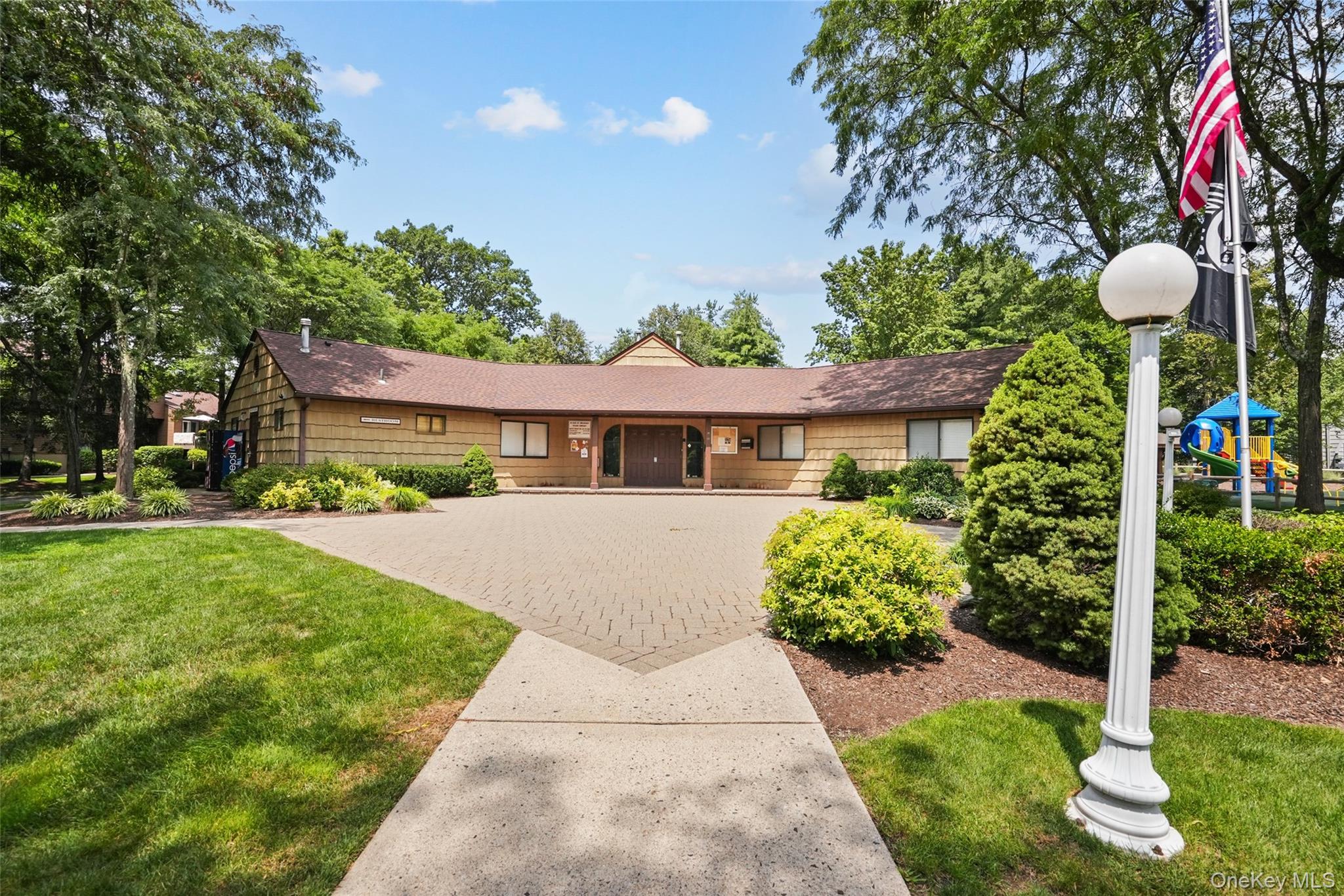 188 Eagle Ridge Way, Nanuet, NY 10954