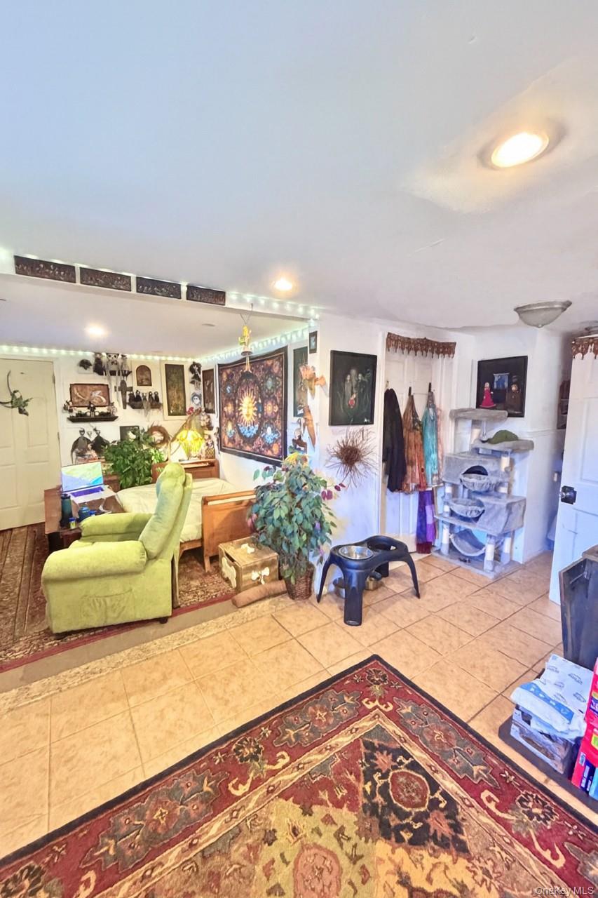 82 Fern Place, Inwood, NY 11096