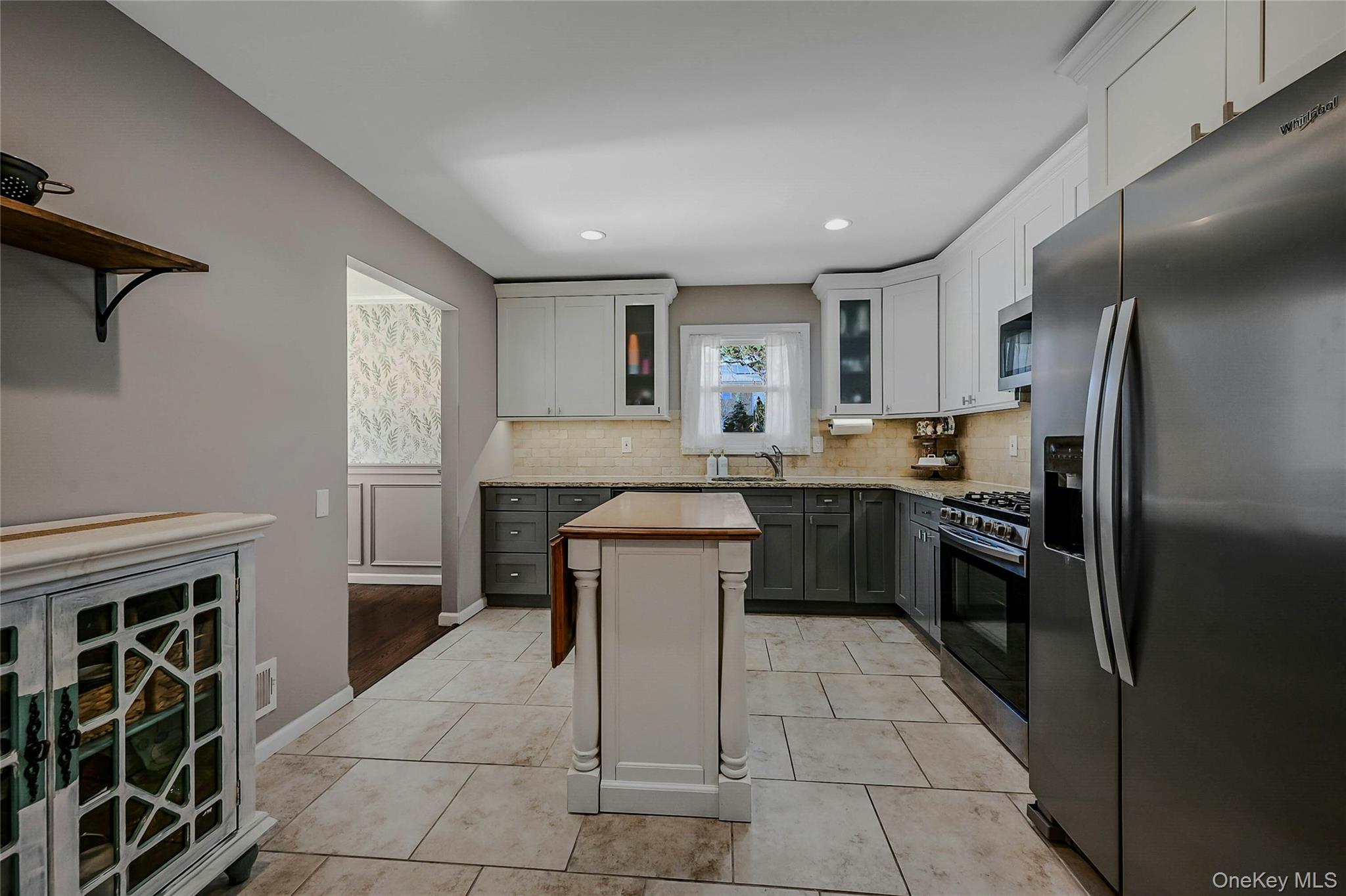 4 Park Road, Rocky Point, NY 11778