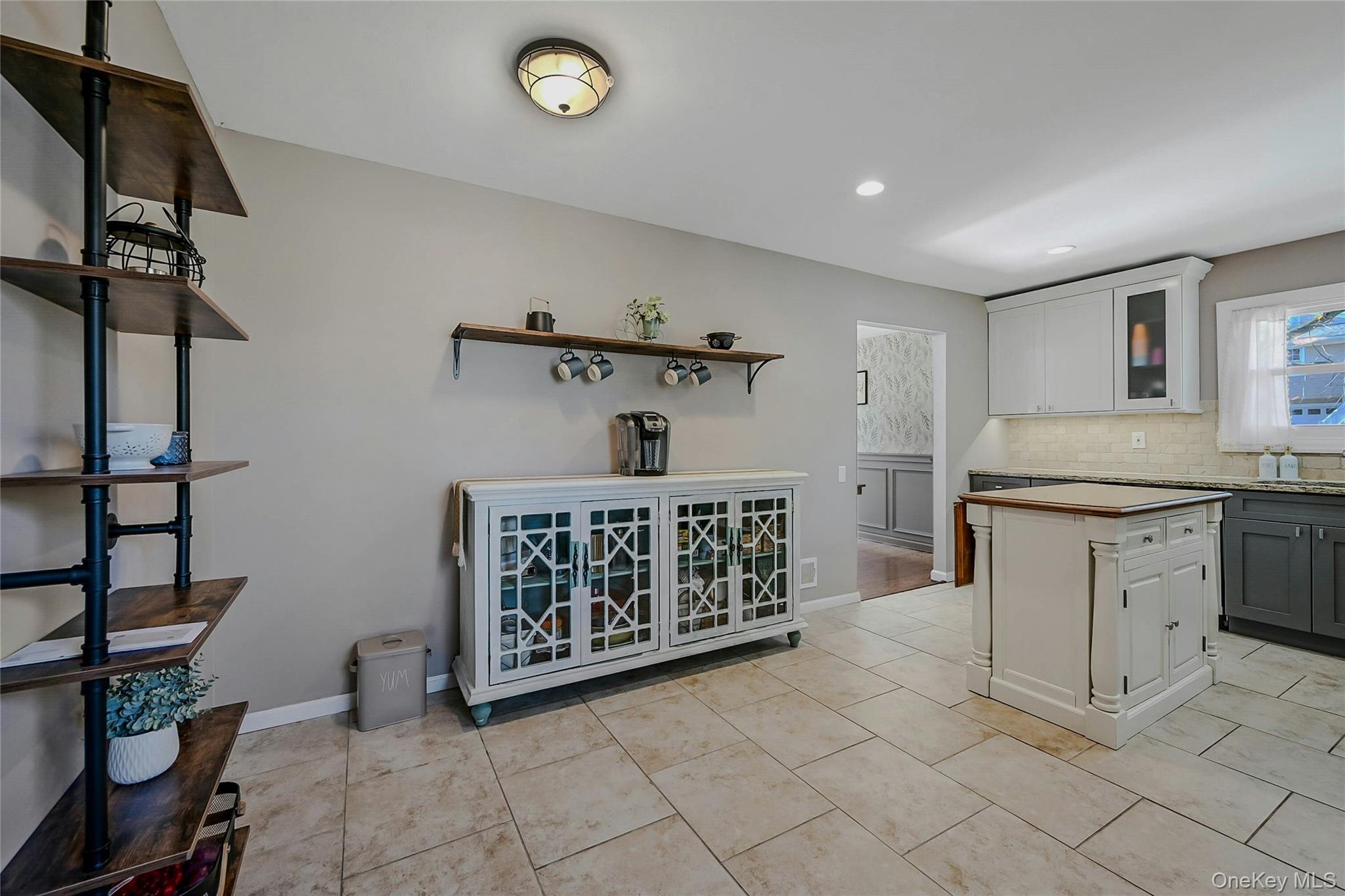 4 Park Road, Rocky Point, NY 11778