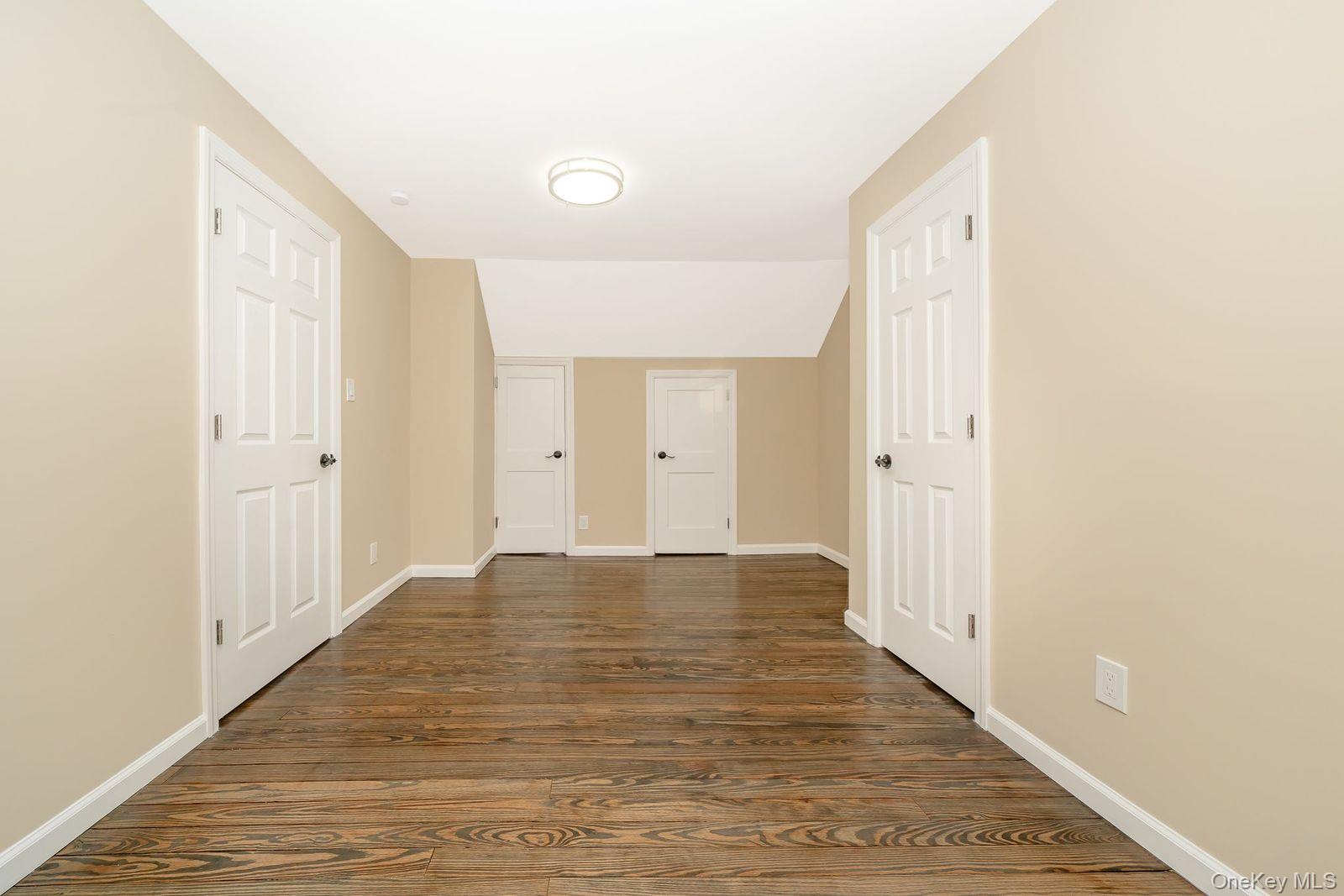 123 4th Avenue, Huntington, NY 11746