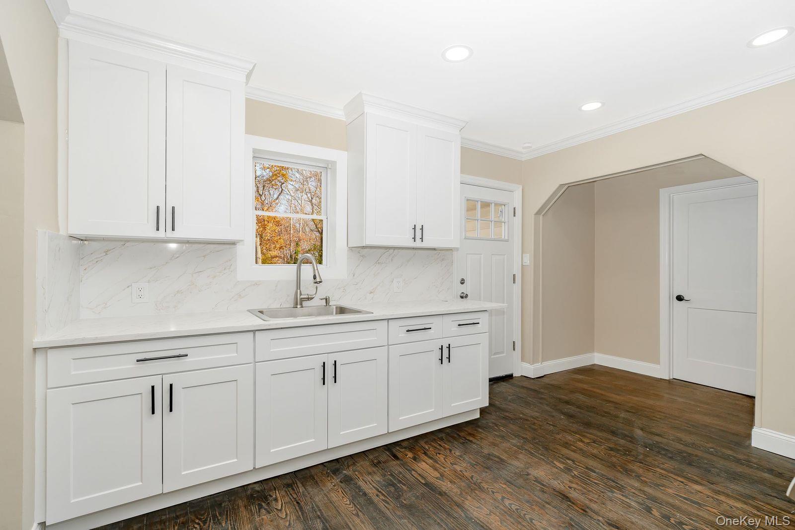 123 4th Avenue, Huntington, NY 11746