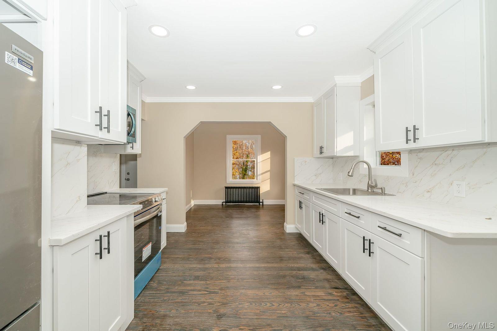 123 4th Avenue, Huntington, NY 11746