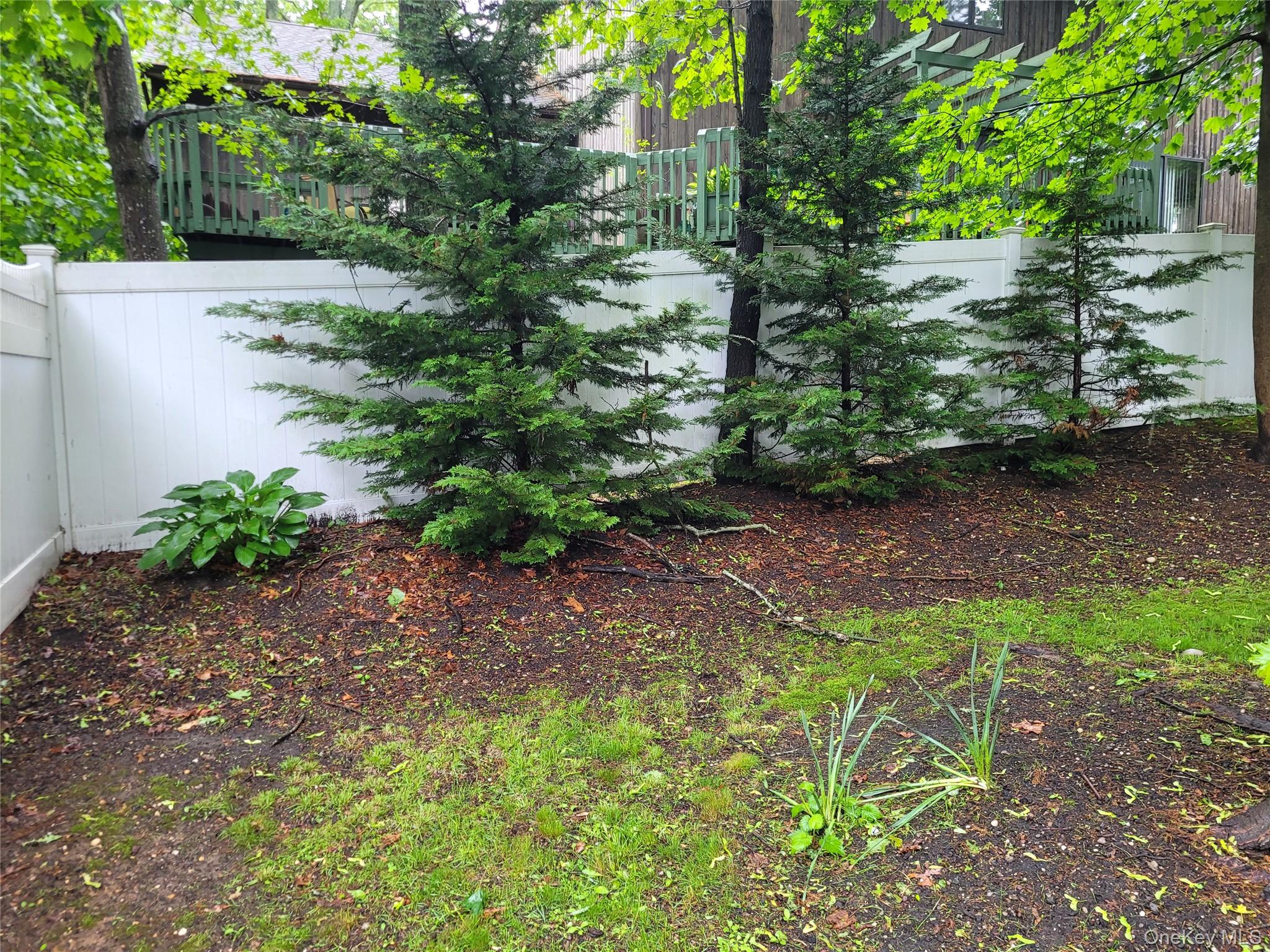 31 Apricot Road, Rocky Point, NY 11778