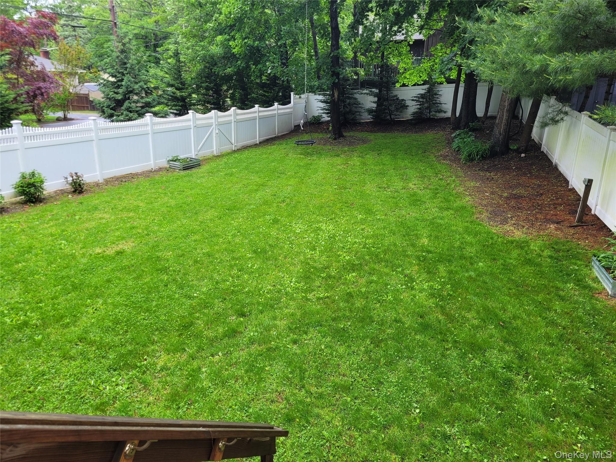 31 Apricot Road, Rocky Point, NY 11778