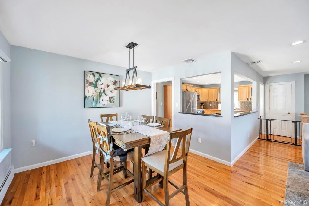 44 Derby Avenue, Greenlawn, NY 11740