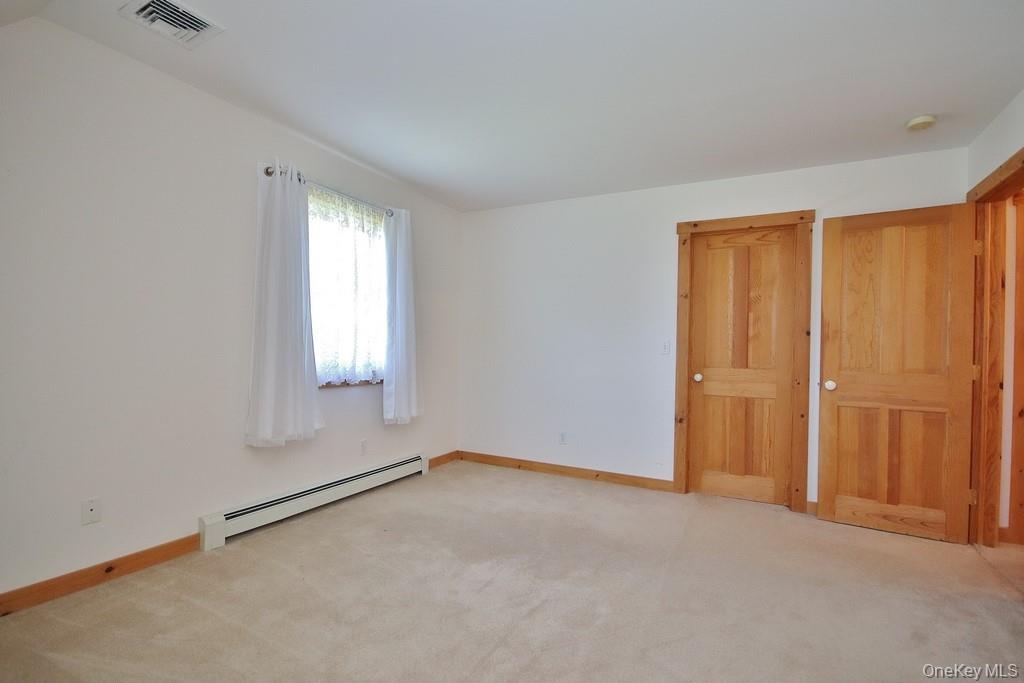 138 Round Hill Road, Walden, NY 12586