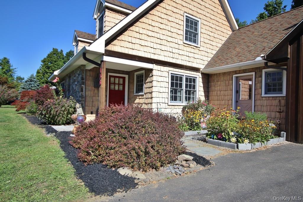 138 Round Hill Road, Walden, NY 12586