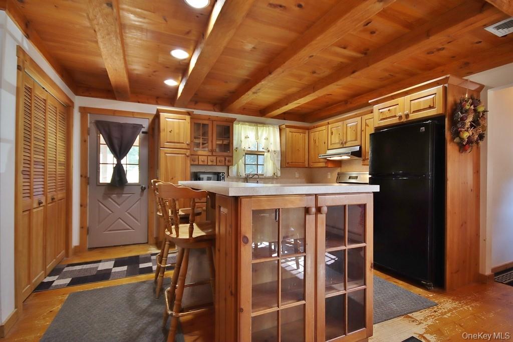 138 Round Hill Road, Walden, NY 12586