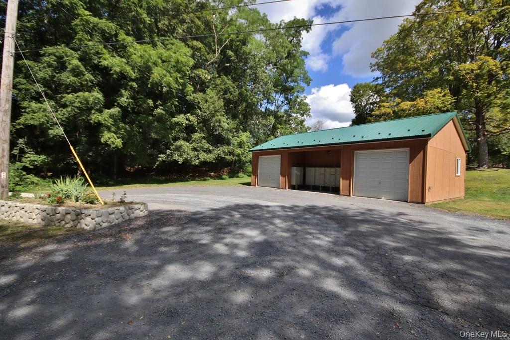 138 Round Hill Road, Walden, NY 12586