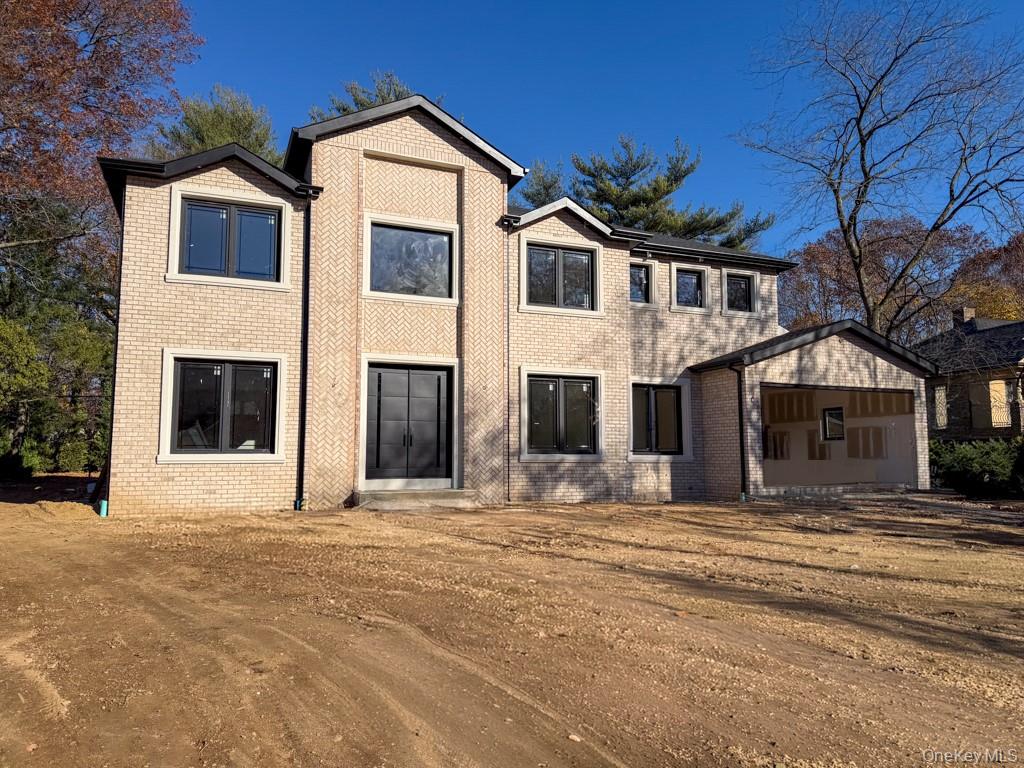 97 Parkway Drive, Roslyn Heights, NY 11577