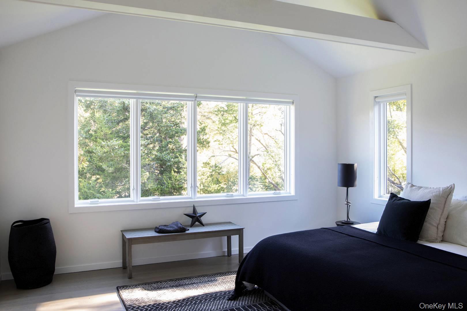 20 Schwenks Road, Water Mill, NY 11976