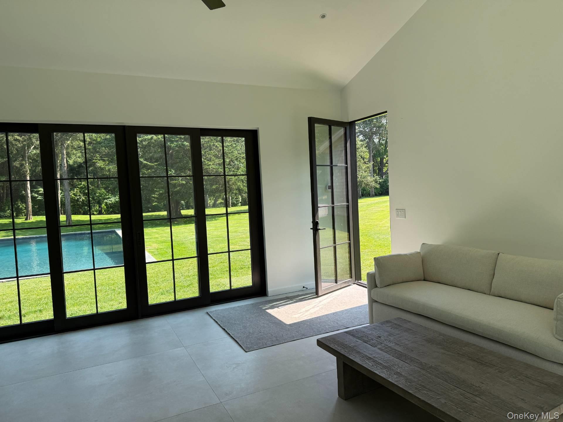 20 Schwenks Road, Water Mill, NY 11976