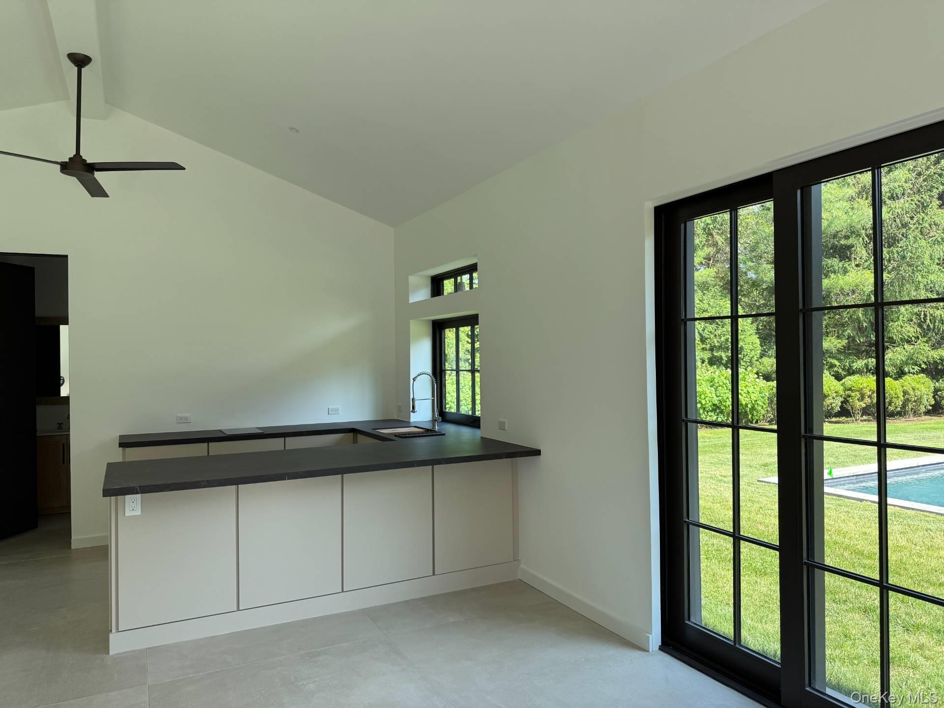 20 Schwenks Road, Water Mill, NY 11976