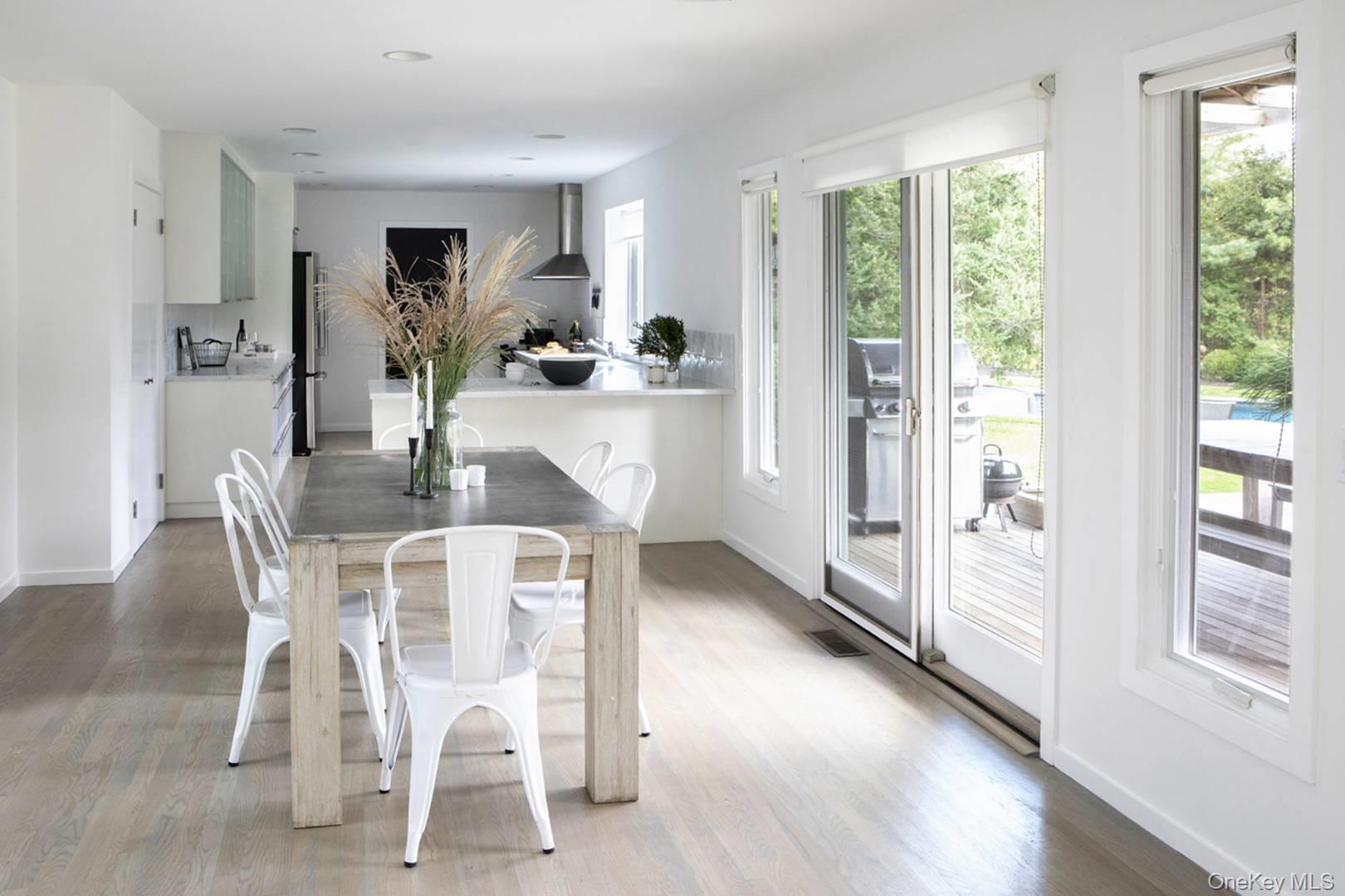 20 Schwenks Road, Water Mill, NY 11976