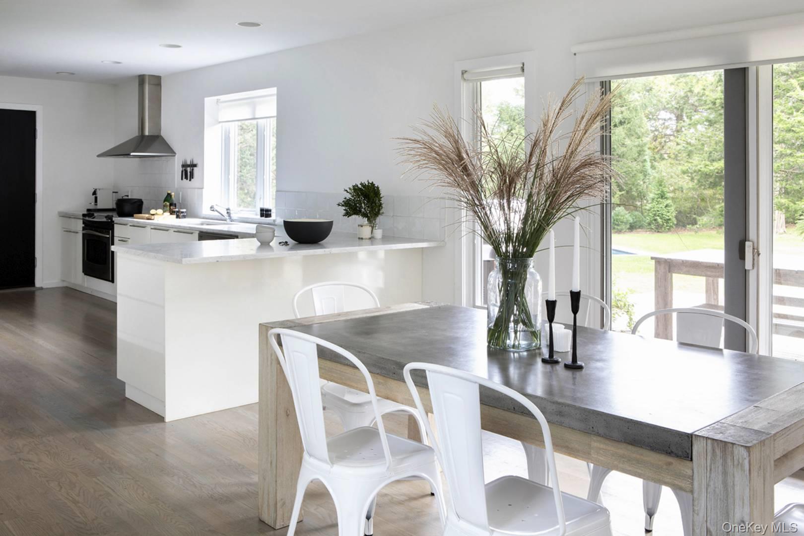 20 Schwenks Road, Water Mill, NY 11976