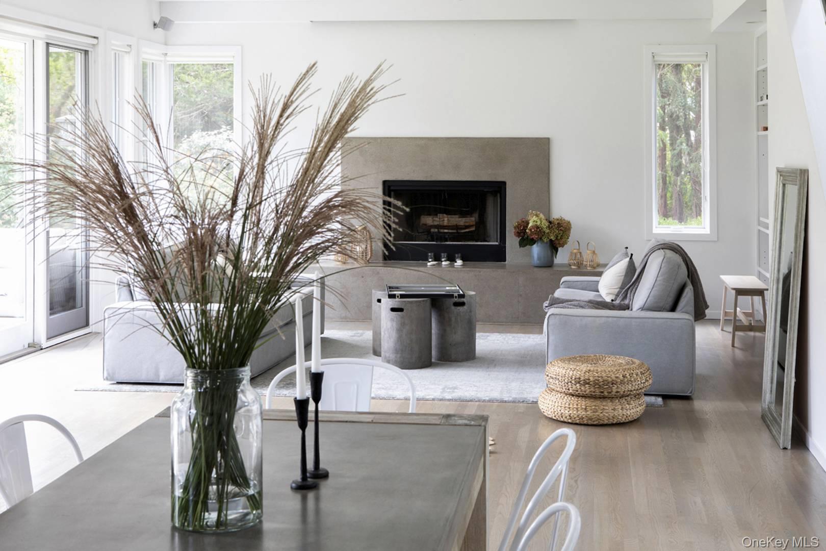 20 Schwenks Road, Water Mill, NY 11976