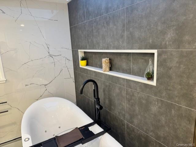 58 Pickwick Drive E, Syosset, NY 11791