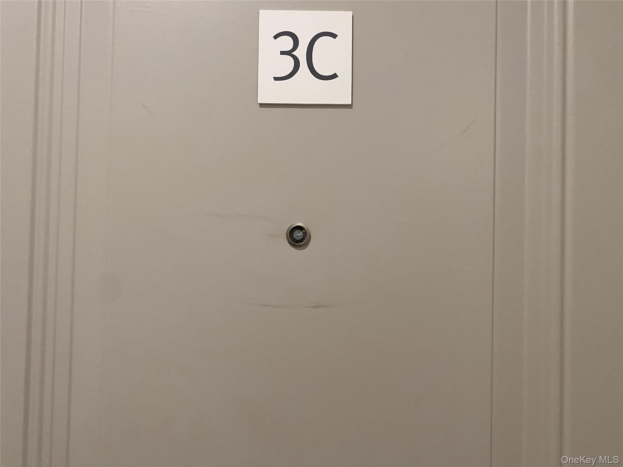 840 Montauk Highway # 3C, Copiague, NY 11726