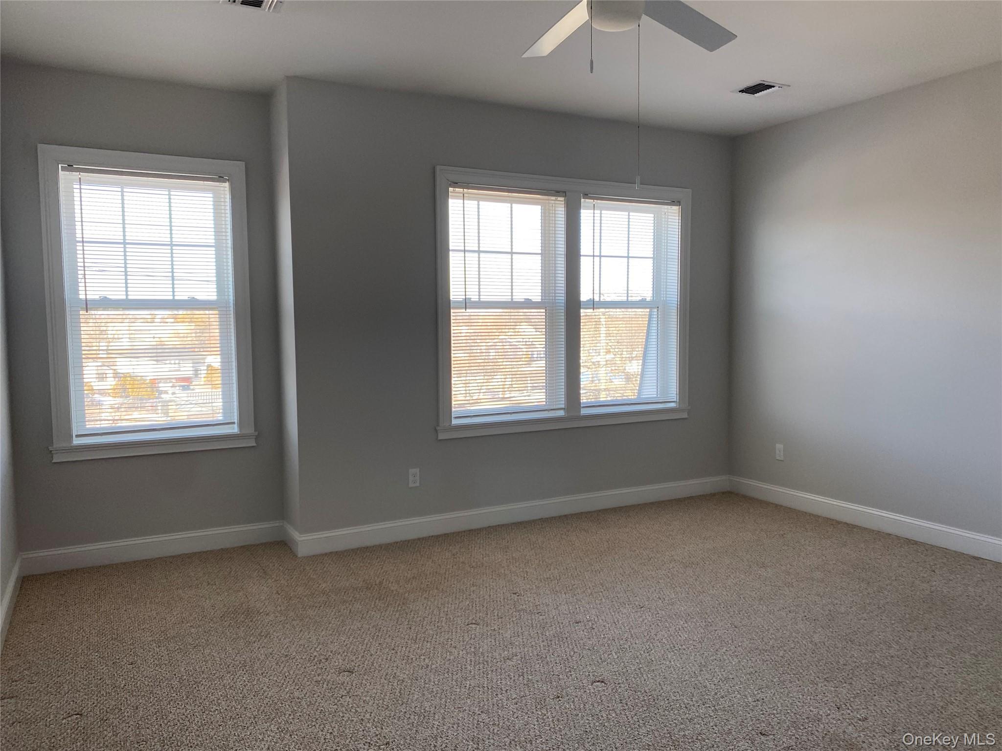 840 Montauk Highway # 3C, Copiague, NY 11726