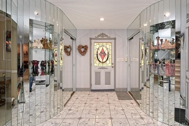 8 Brookstan Road, Nesconset, NY 11767