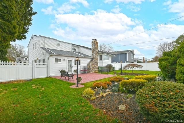 8 Brookstan Road, Nesconset, NY 11767