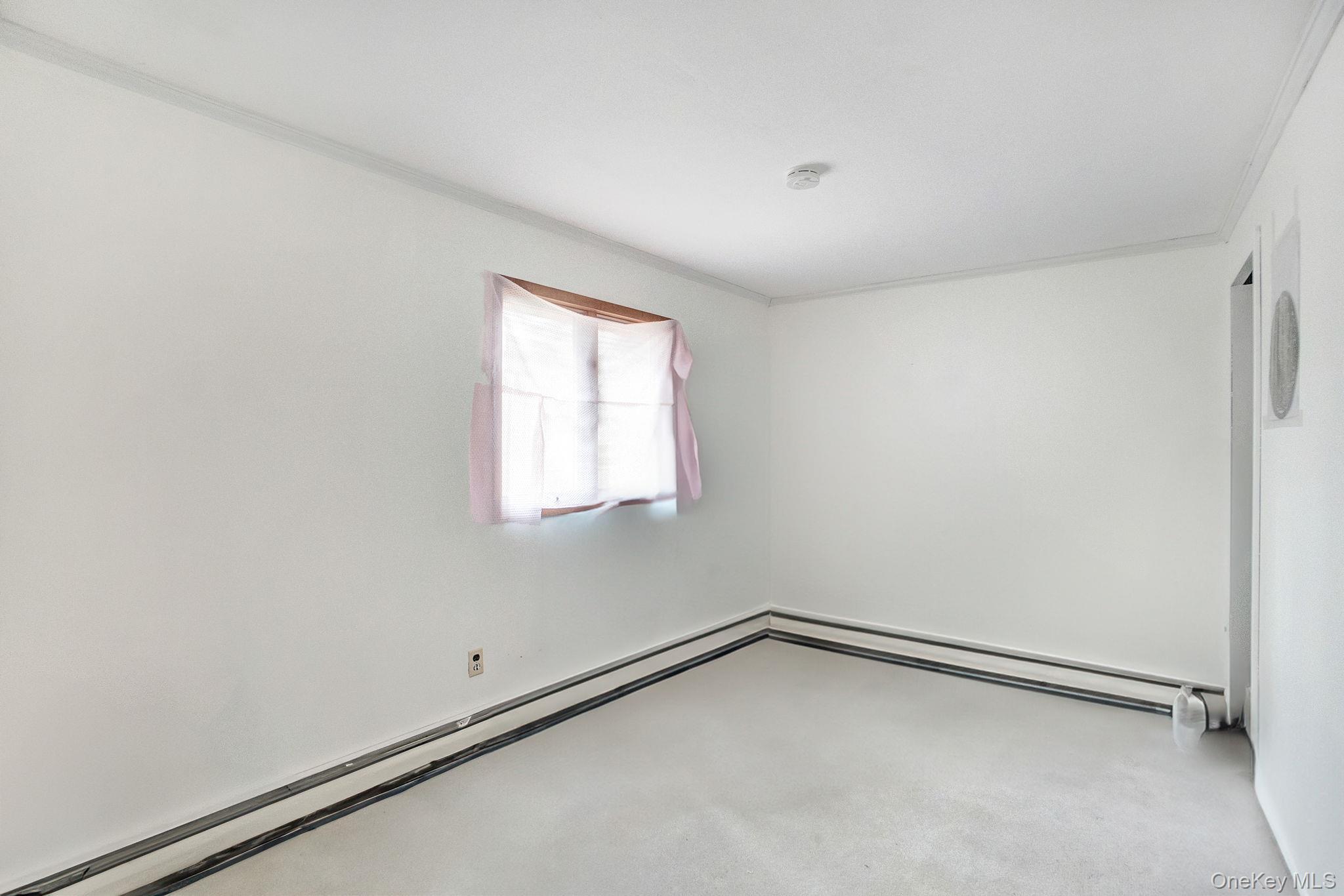 8 evergreen Road, Rocky Point, NY 11778