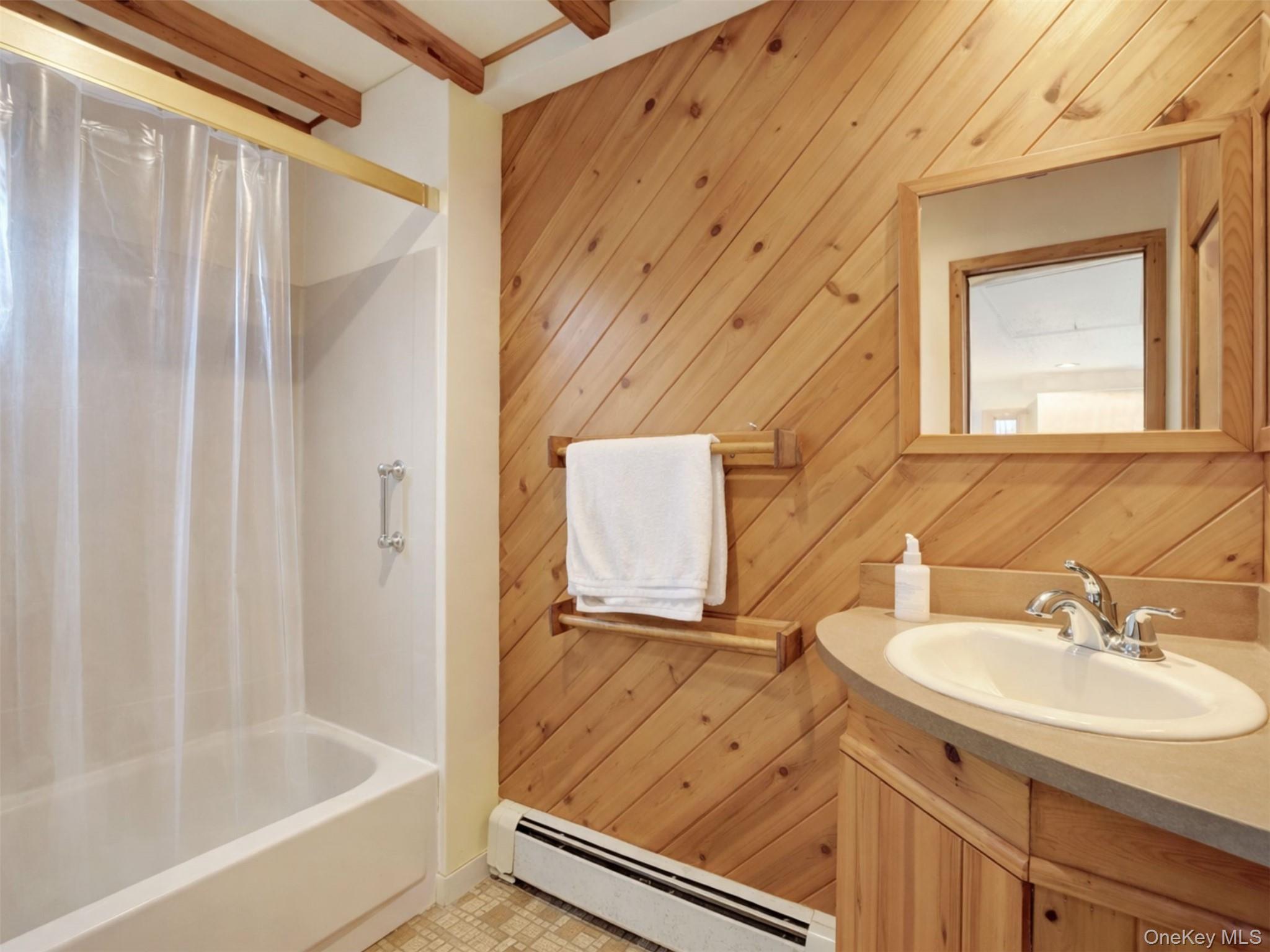 8 Evergreen Road, Rocky Point, NY 11778