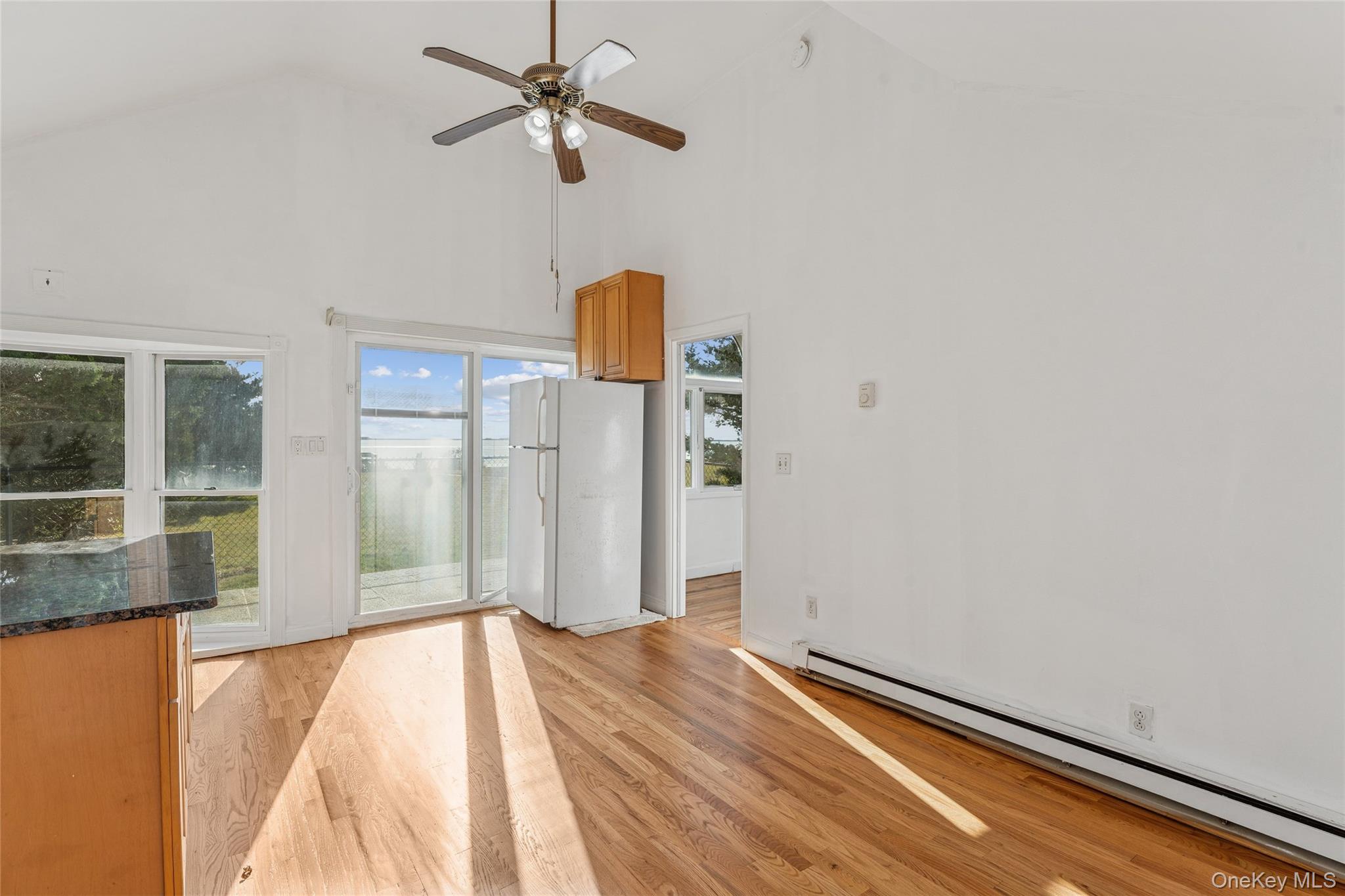 6 Last Lane, Hampton Bays, NY 11946