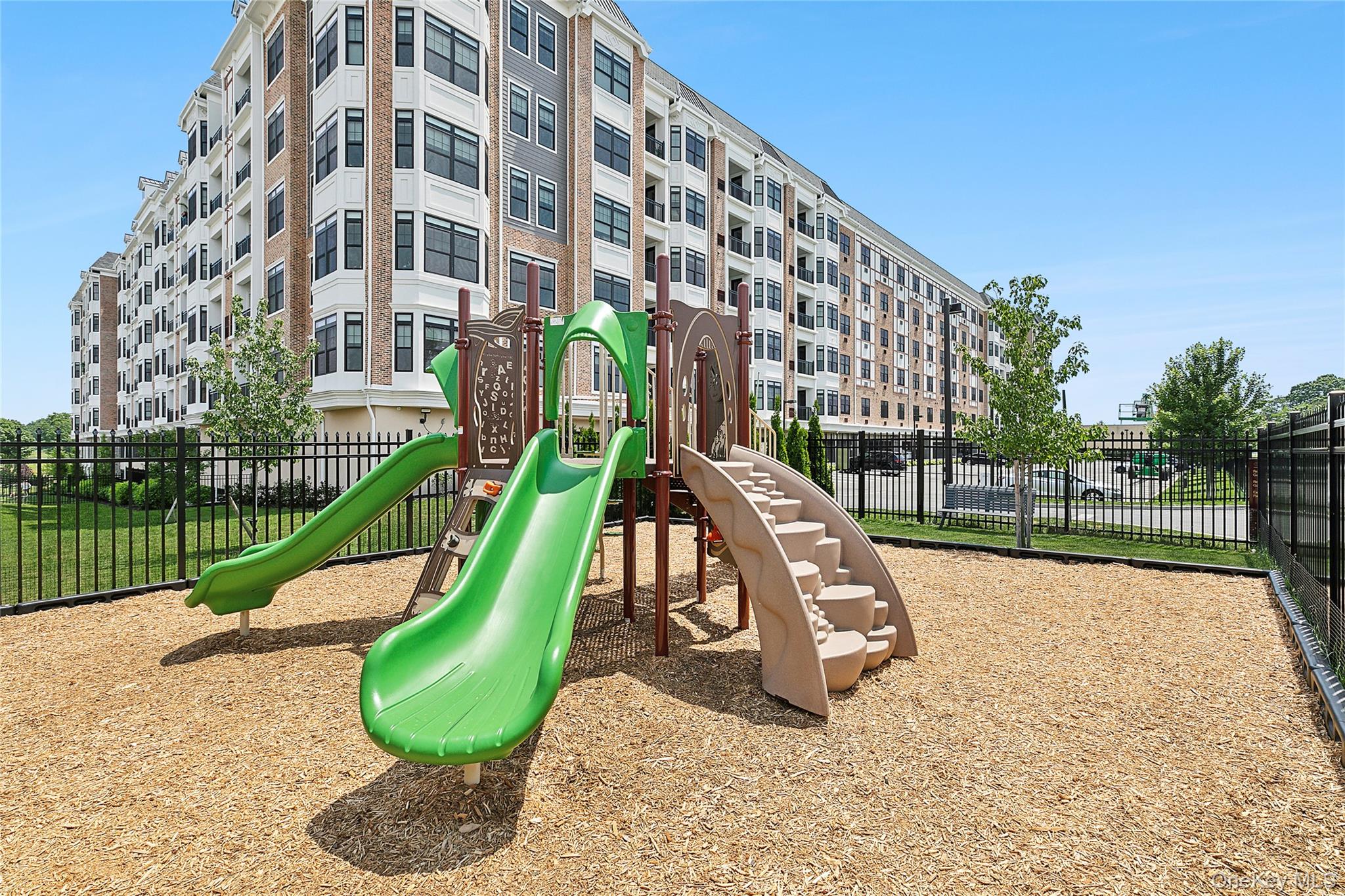 695 Merrick Avenue # 332, Westbury, NY 11590