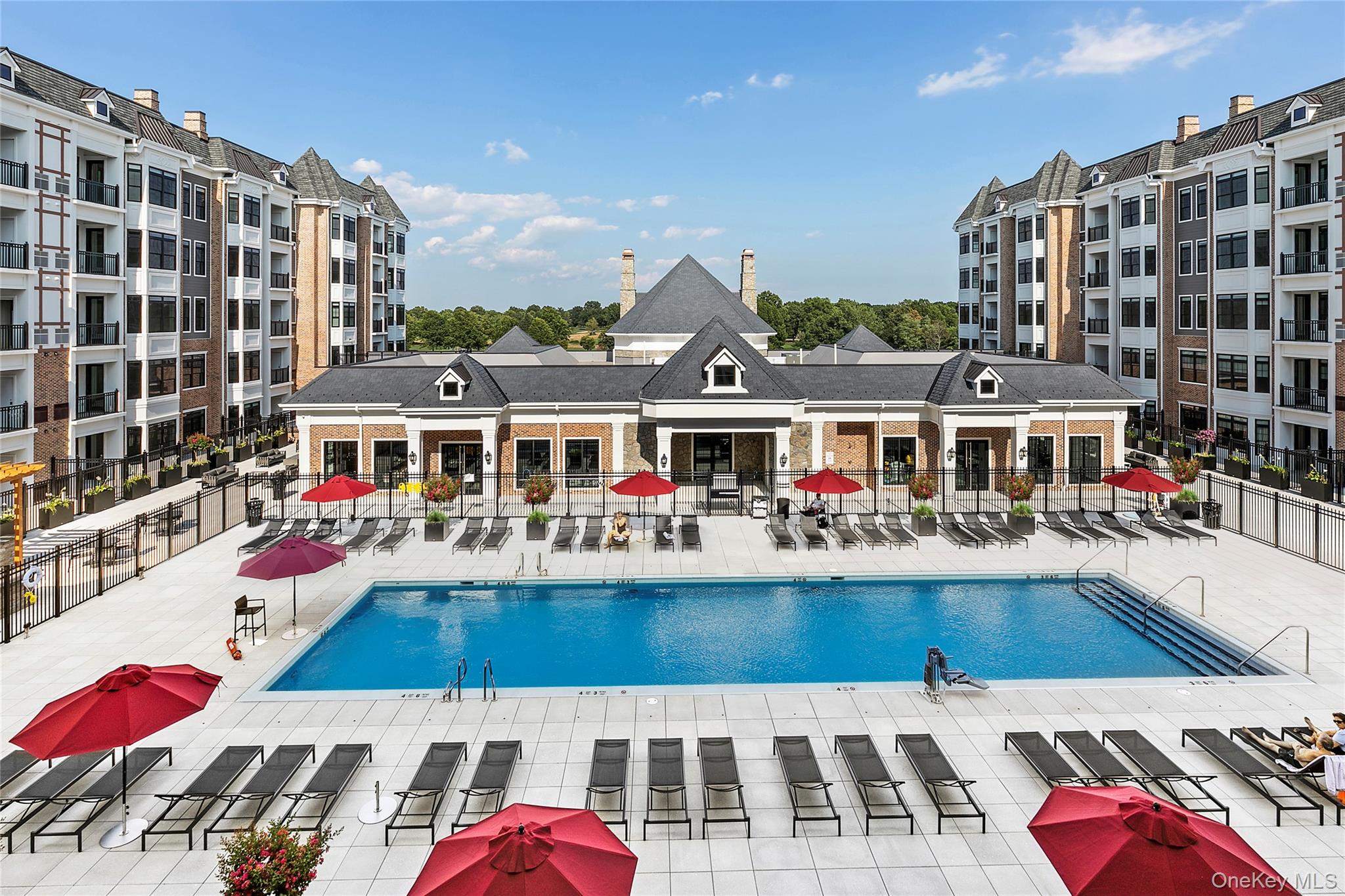 695 Merrick Avenue # 332, Westbury, NY 11590