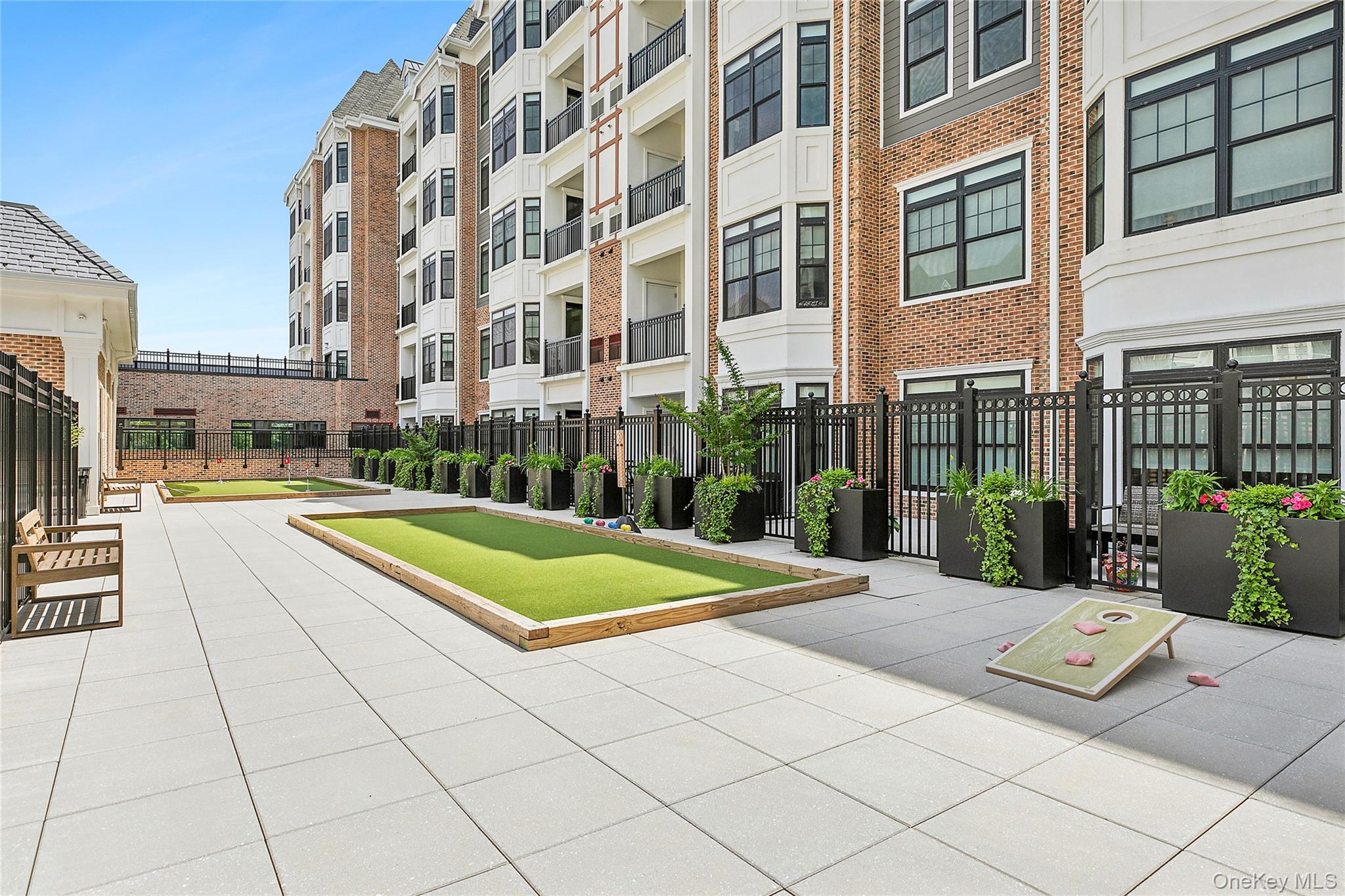 695 Merrick Avenue # 332, Westbury, NY 11590