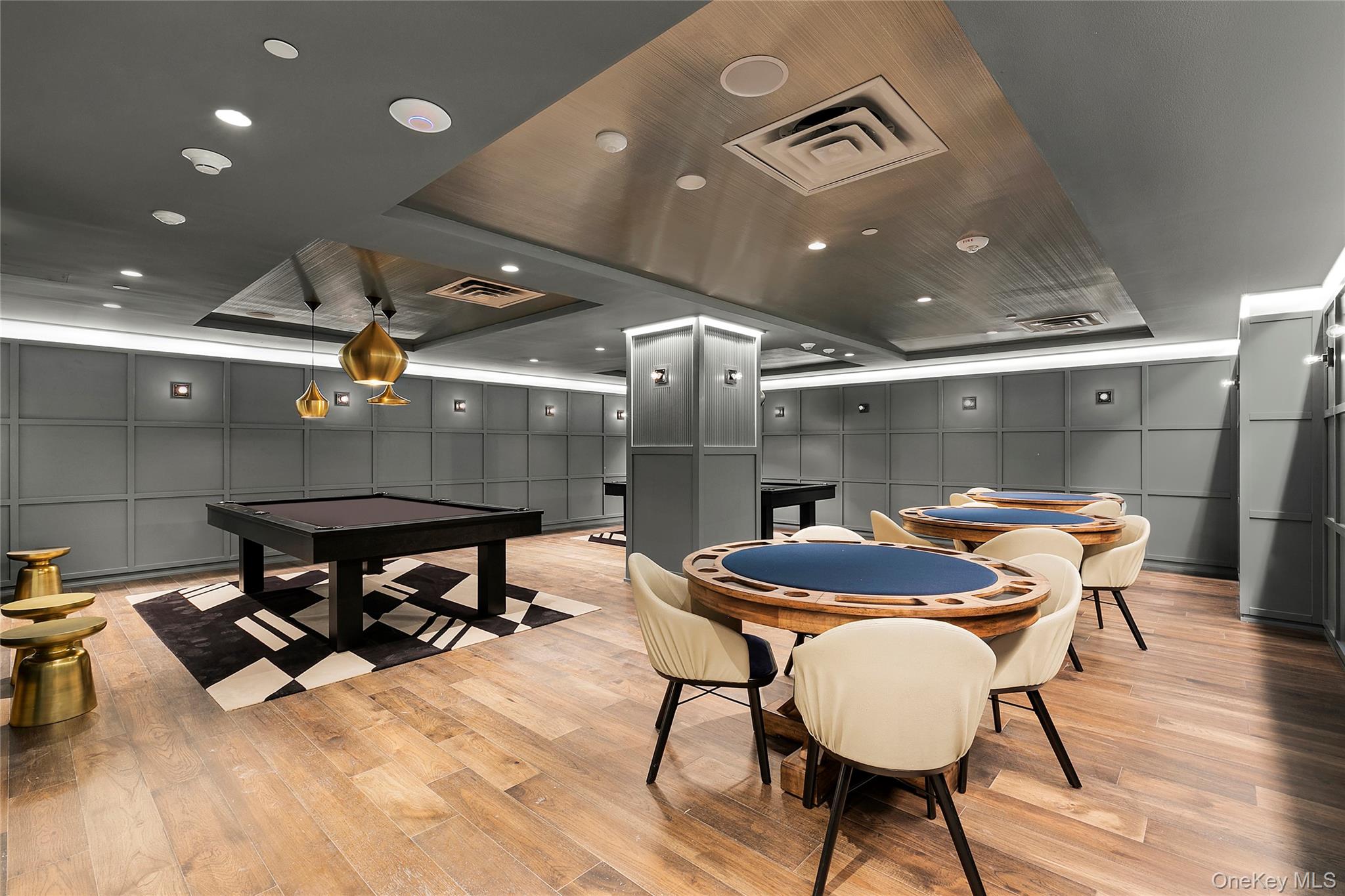 695 Merrick Avenue # 332, Westbury, NY 11590