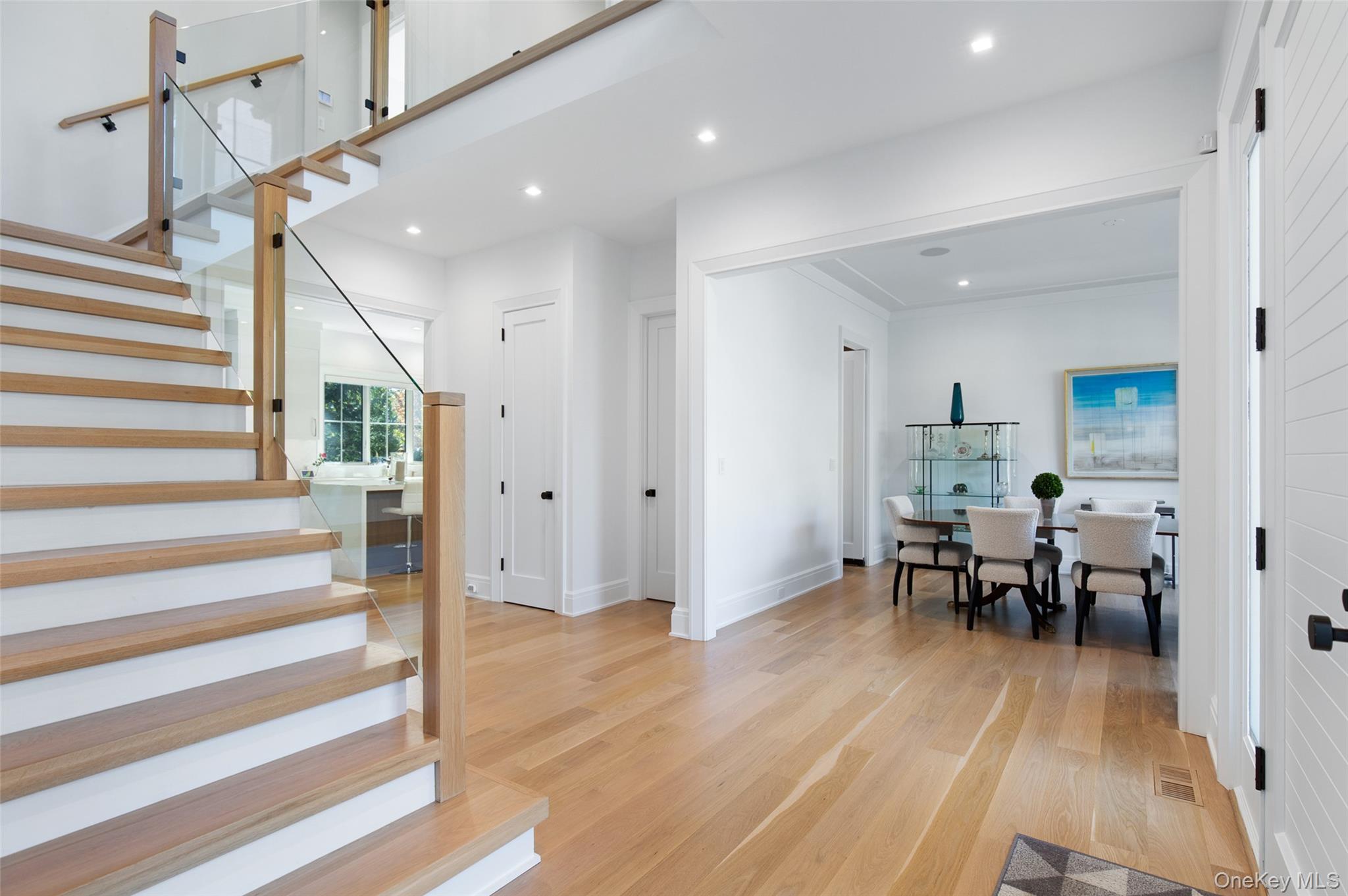 16 Myrtledale Road, Scarsdale, NY 10583