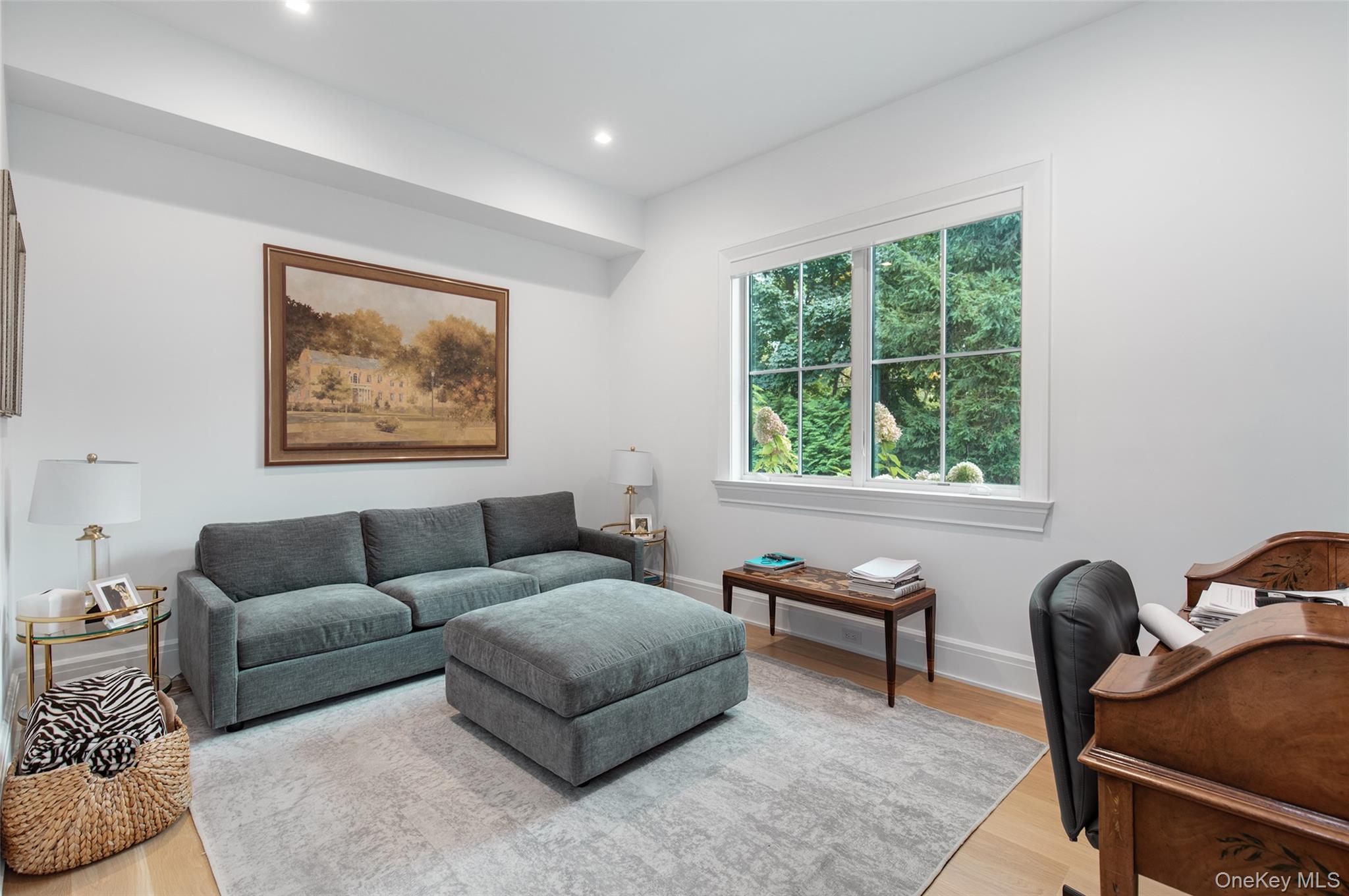 16 Myrtledale Road, Scarsdale, NY 10583